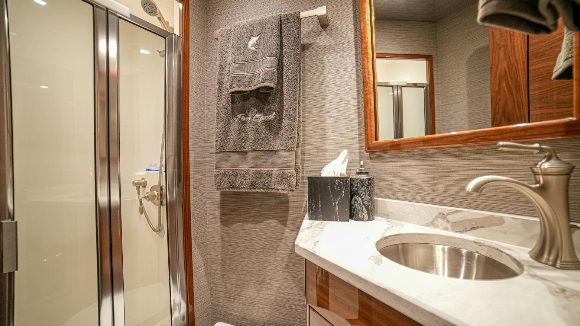 2023 Viking 72 Convertible — photo 71