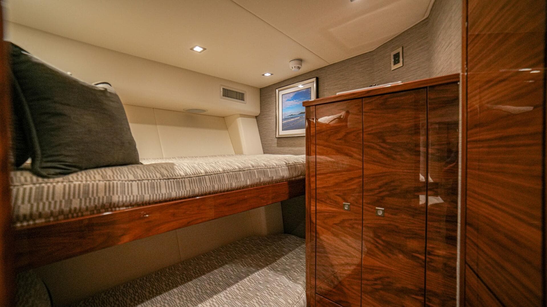 2023 Viking 72 Convertible — photo 65