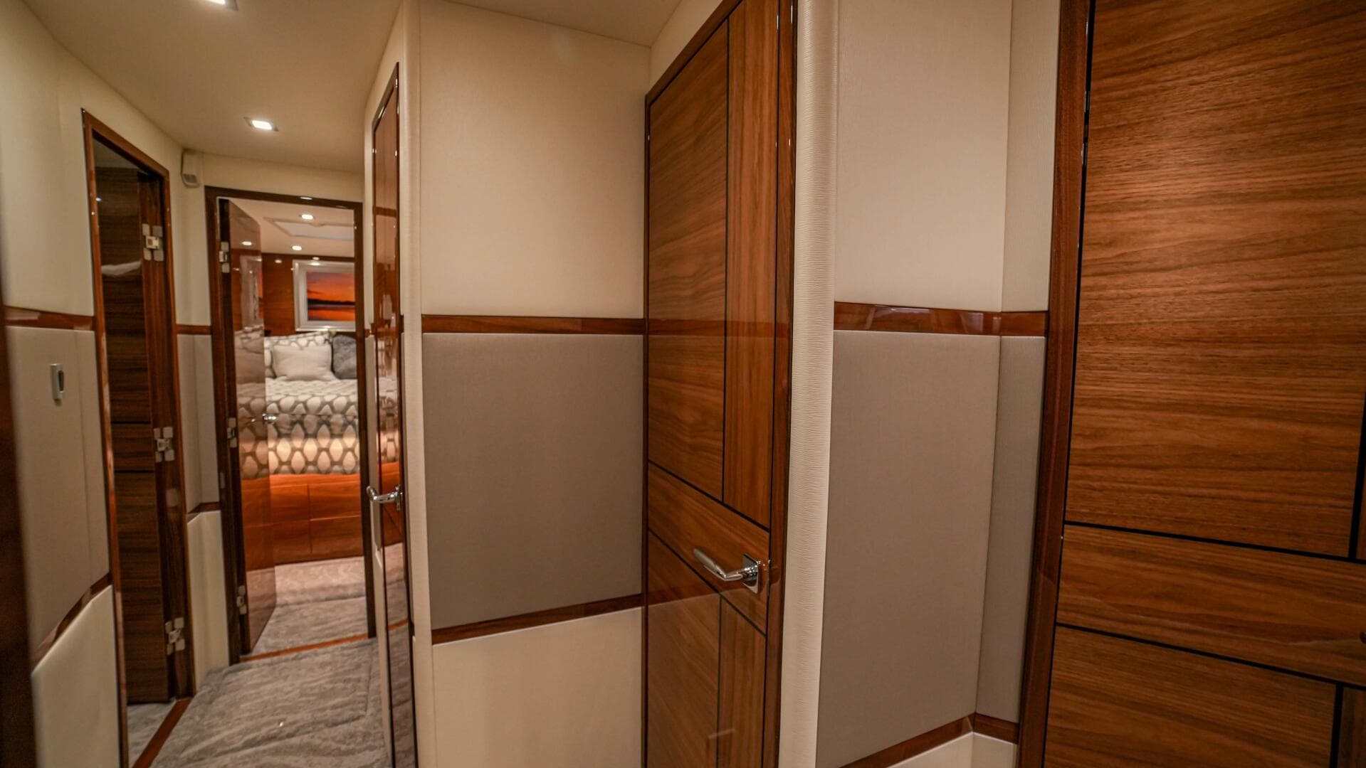 2023 Viking 72 Convertible — photo 90