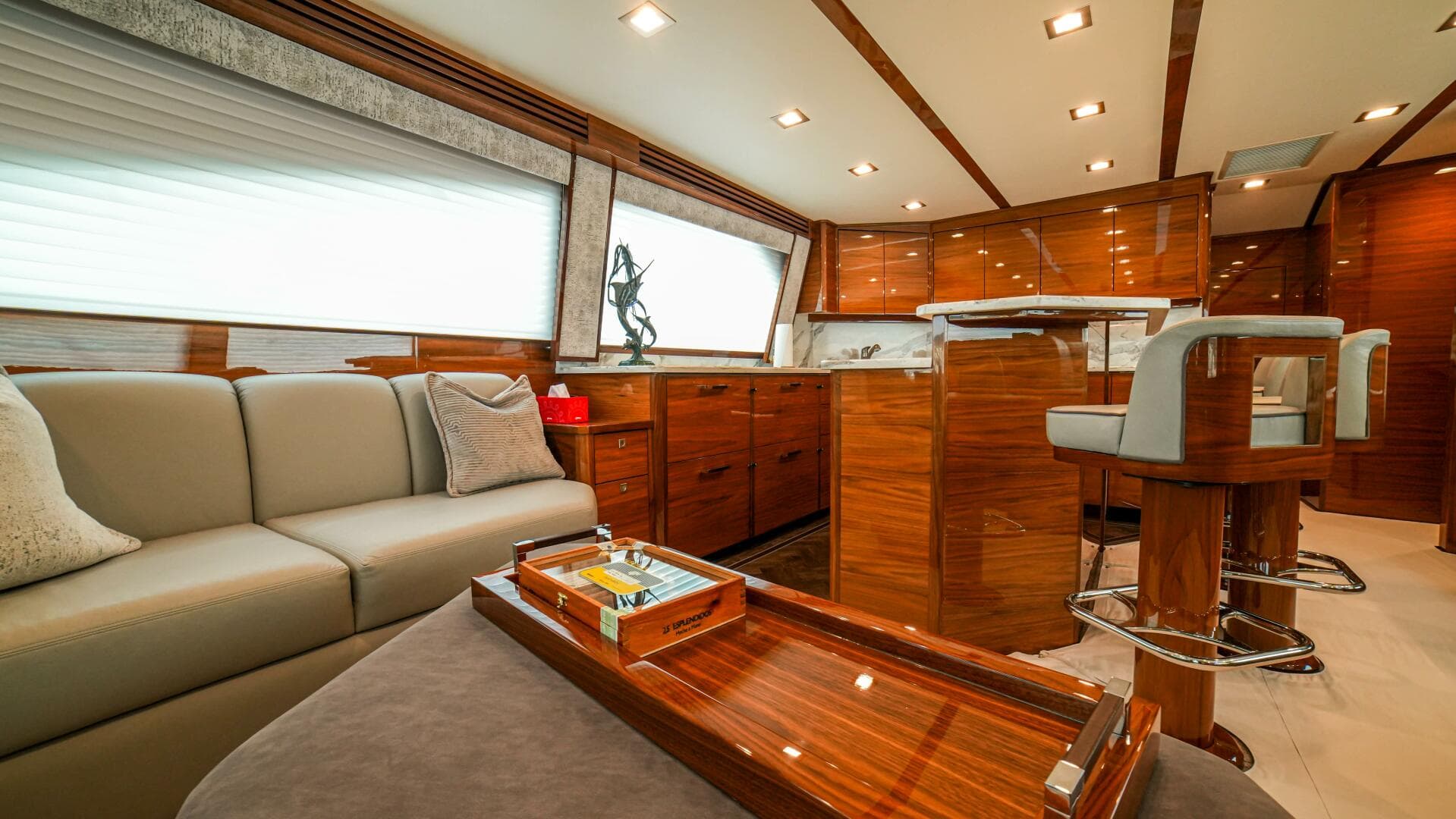 2023 Viking 72 Convertible — photo 31
