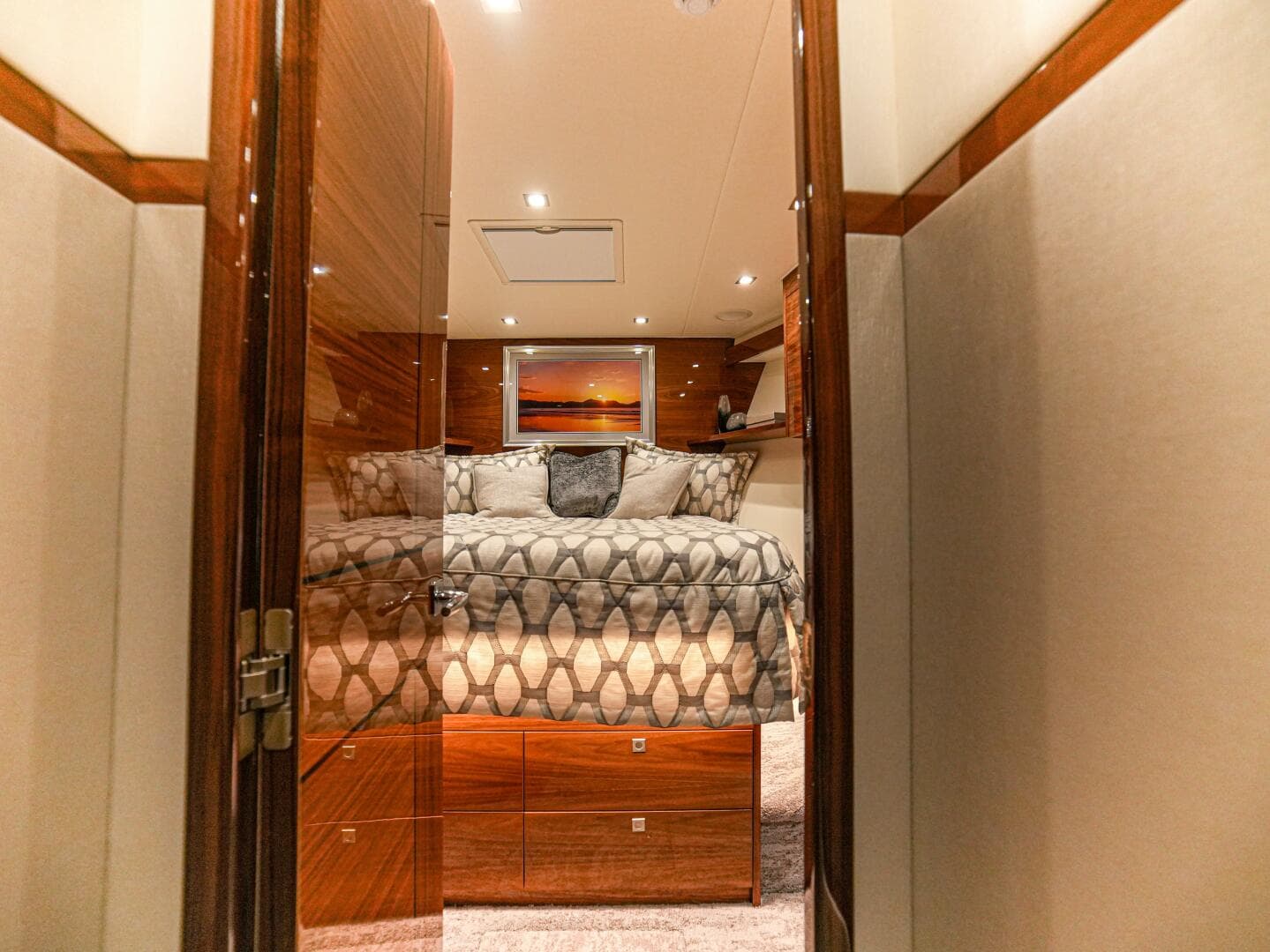 2023 Viking 72 Convertible — photo 51