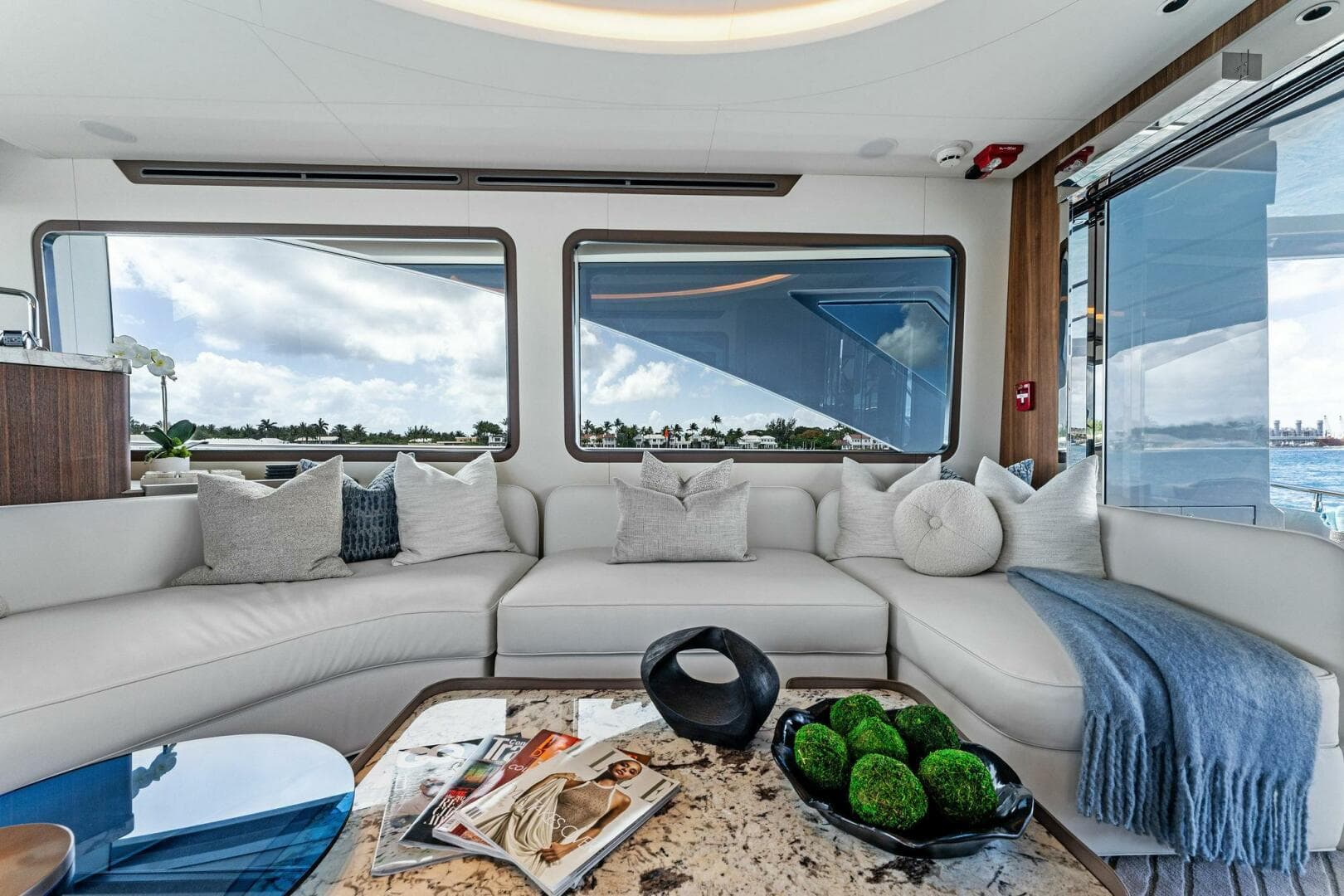 2026 Aquitalia Yachts Flybridge — photo 7