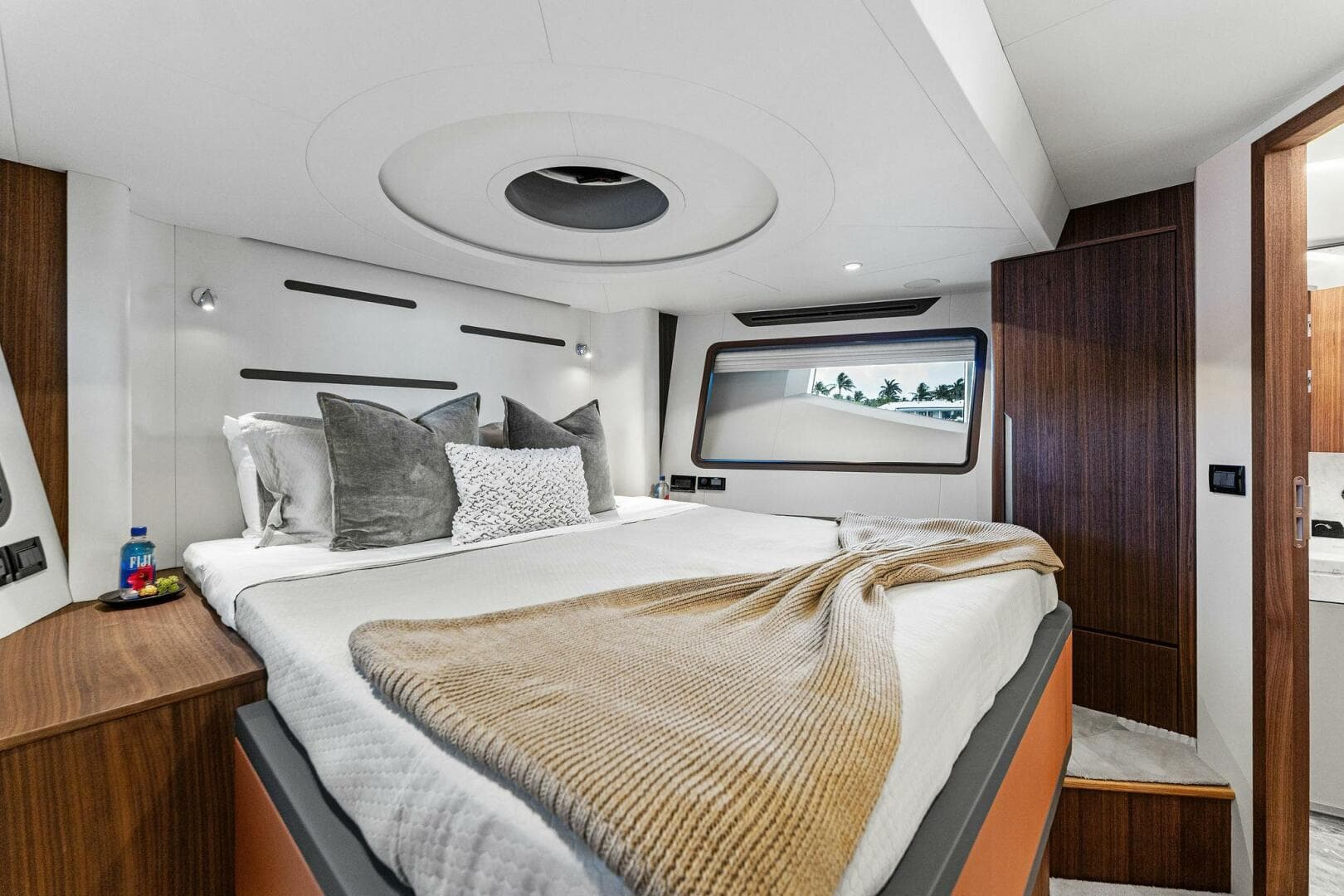 2026 Aquitalia Yachts Flybridge — photo 48