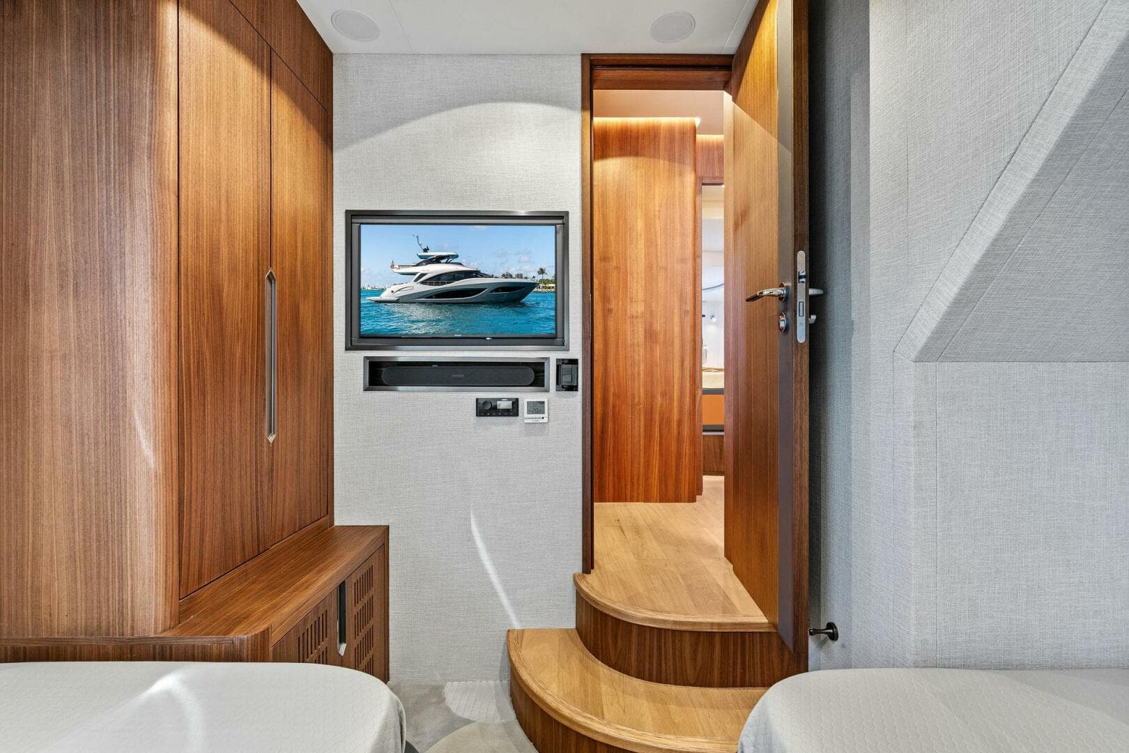 2026 Aquitalia Yachts Flybridge — photo 43