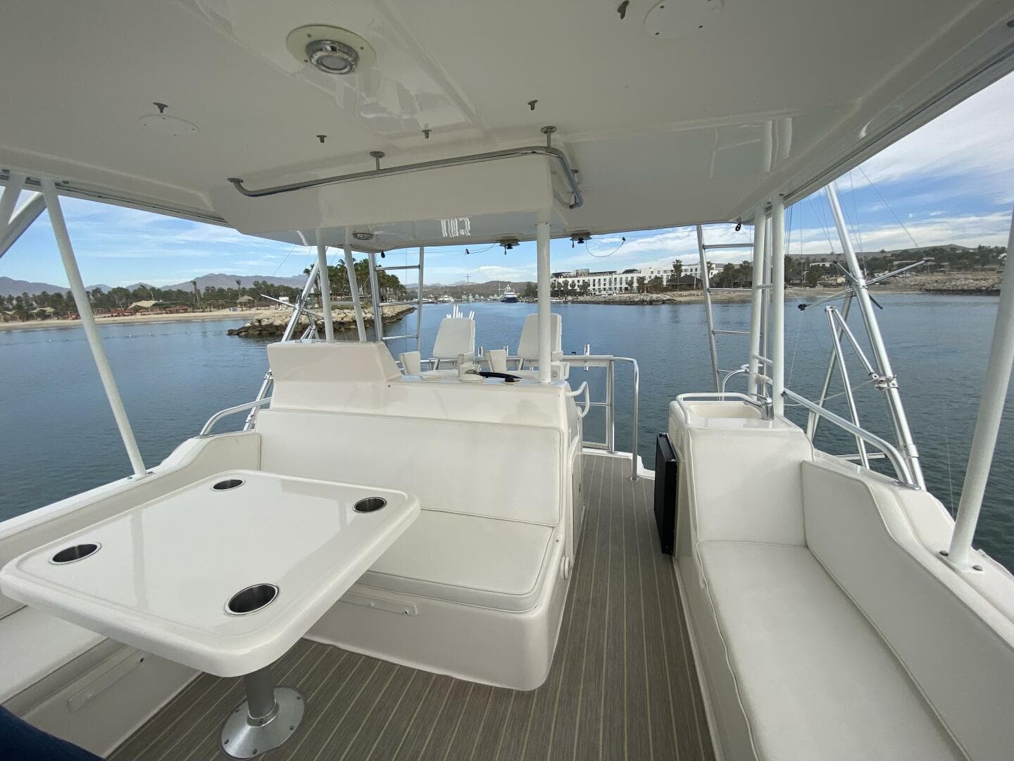 2001 Riviera 43 Flybridge — photo 18
