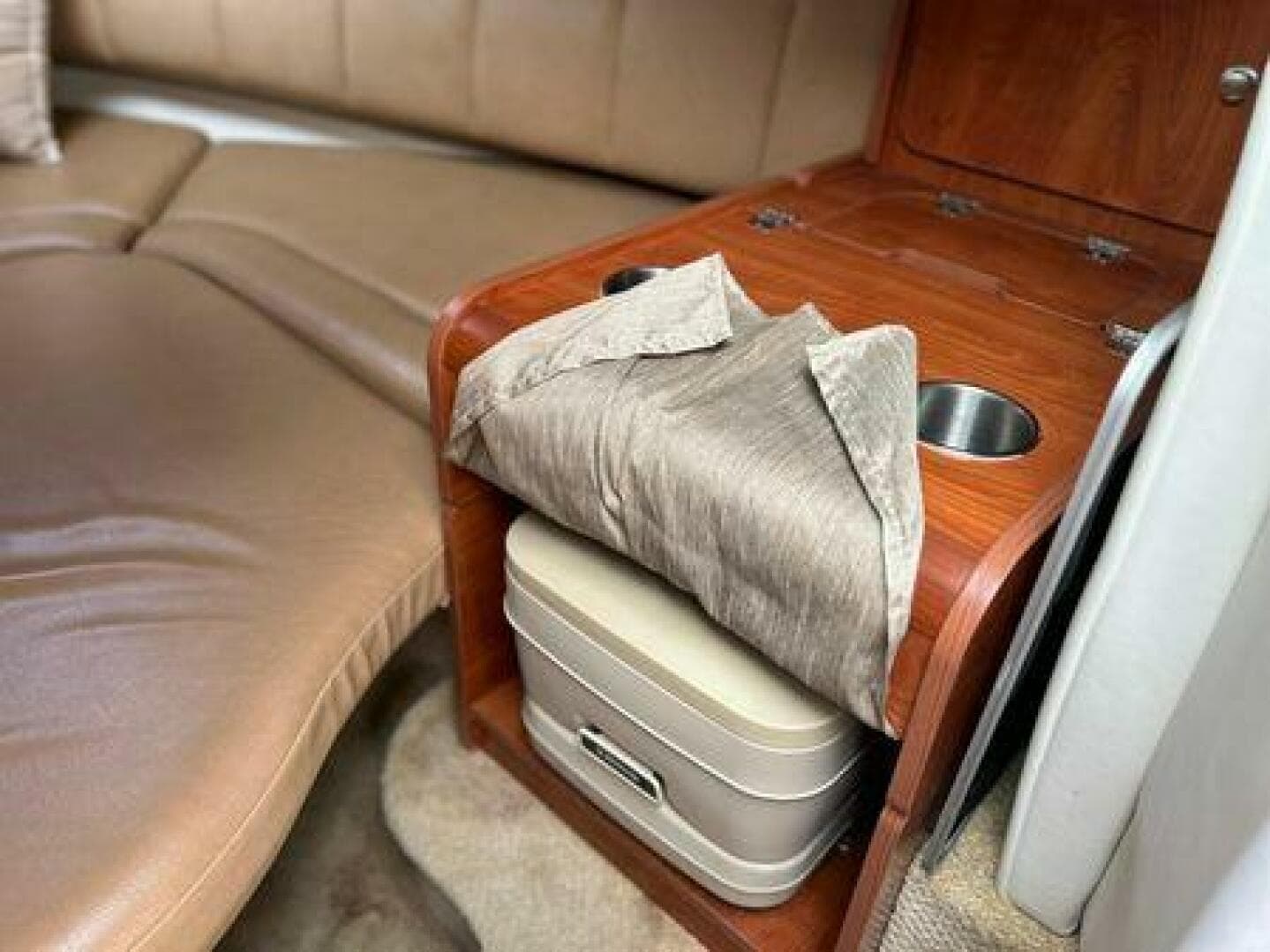 2012 Rinker 276 Captiva Cuddy — photo 21