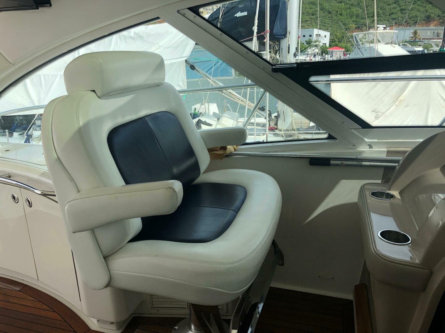 2008 Sea Ray 55 Sundancer — photo 15