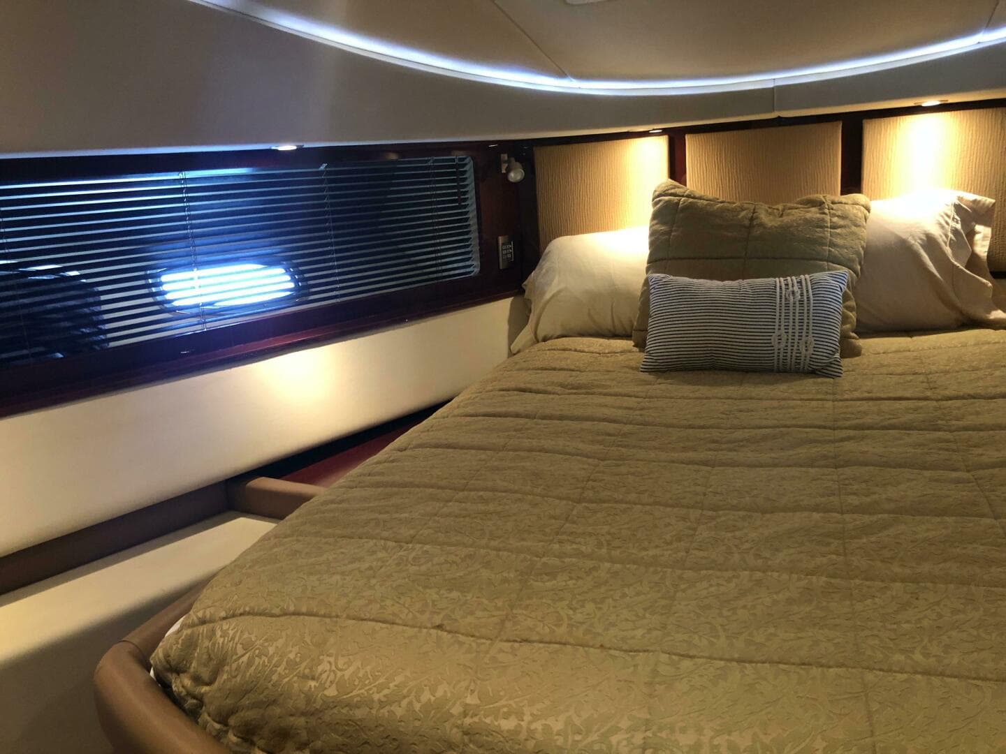 2008 Sea Ray 55 Sundancer — photo 35