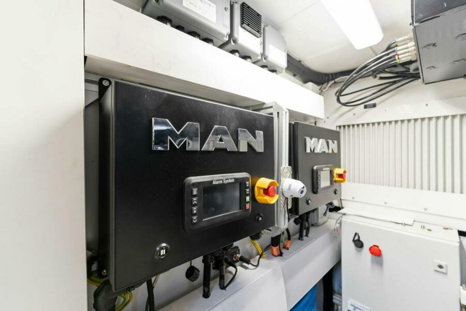 2022 Pershing 7X — photo 49