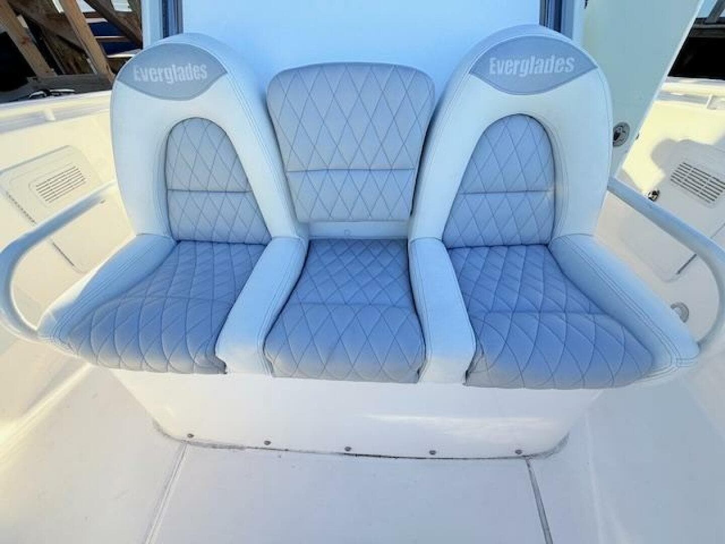 2014 Everglades 355 Center Console — photo 19