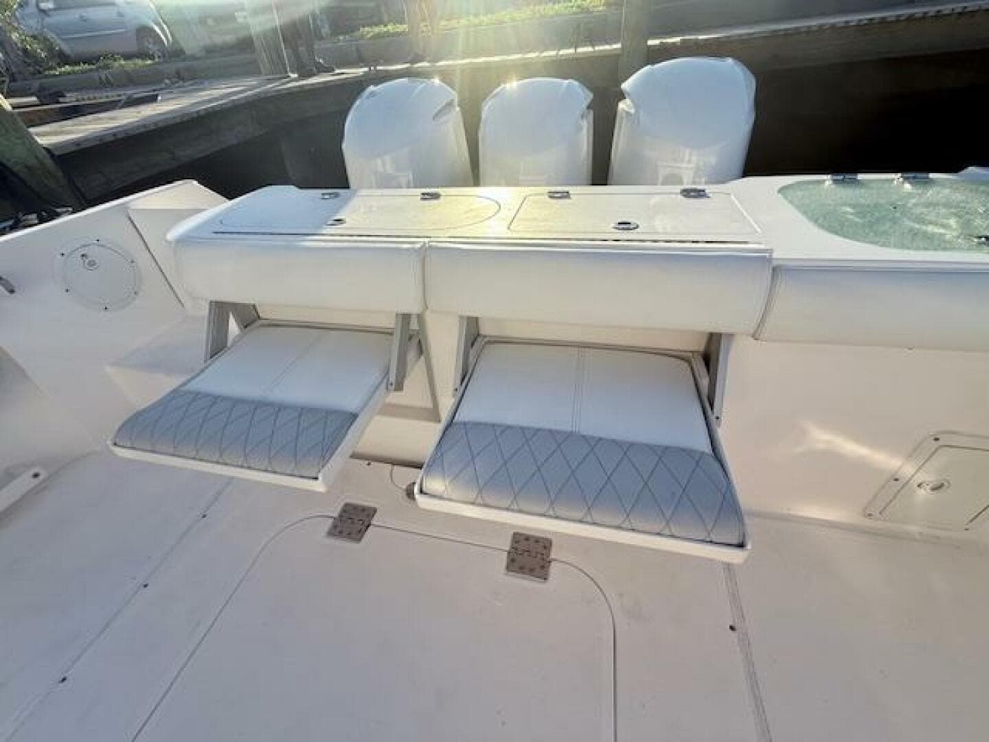 2014 Everglades 355 Center Console — photo 28