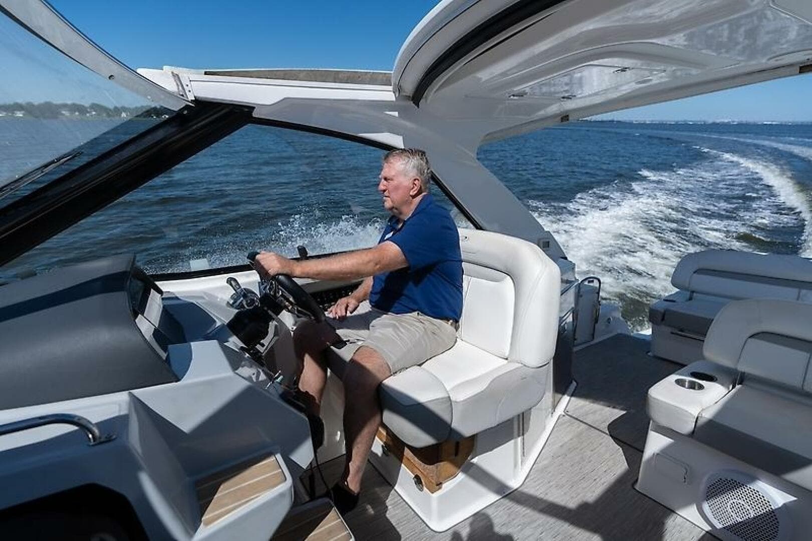 2019 Regal 35 Sport Coupe — photo 34