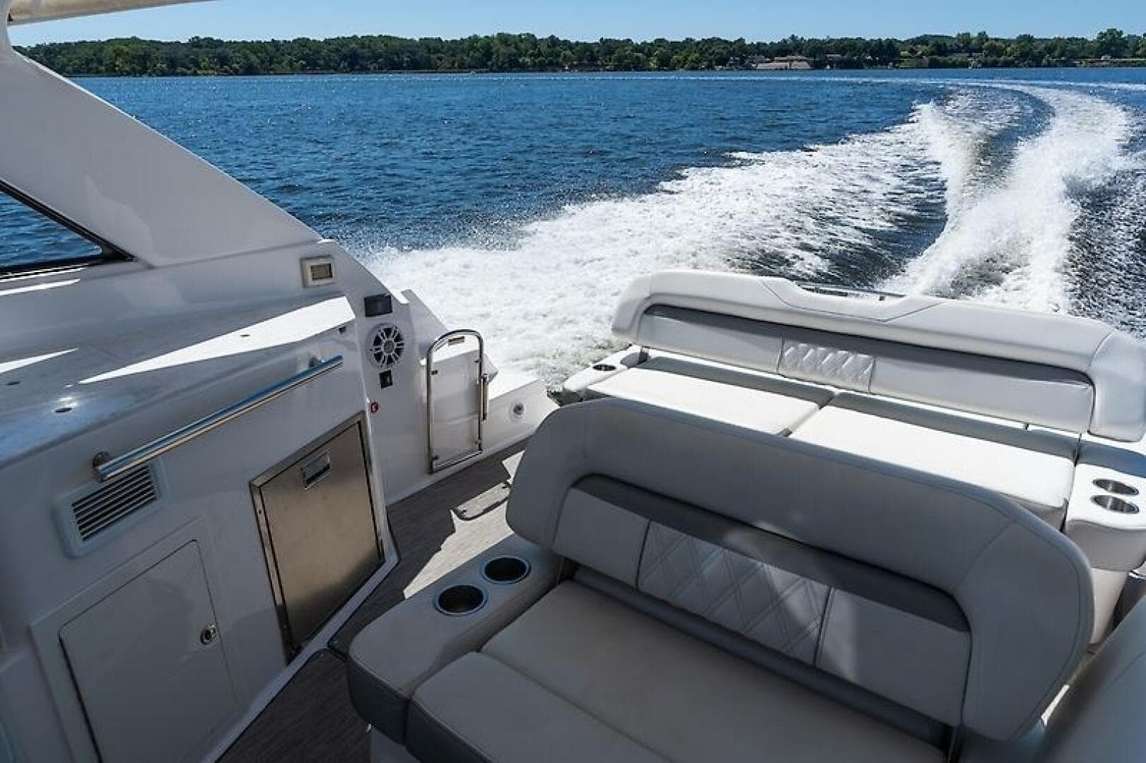 2019 Regal 35 Sport Coupe — photo 35