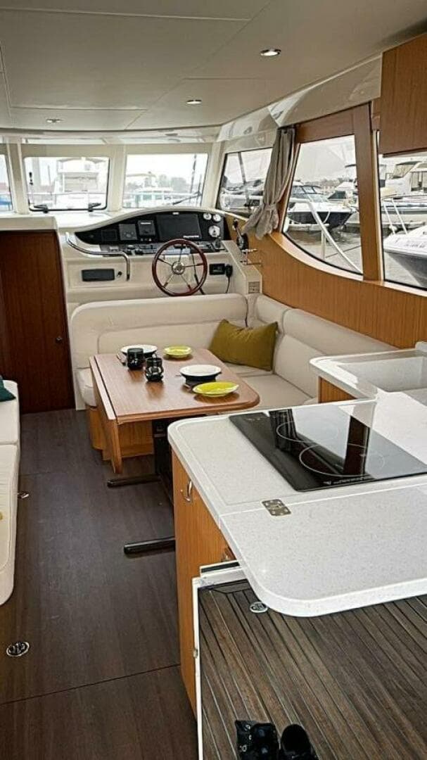 2019 Greenline 33 Hybrid — photo 4