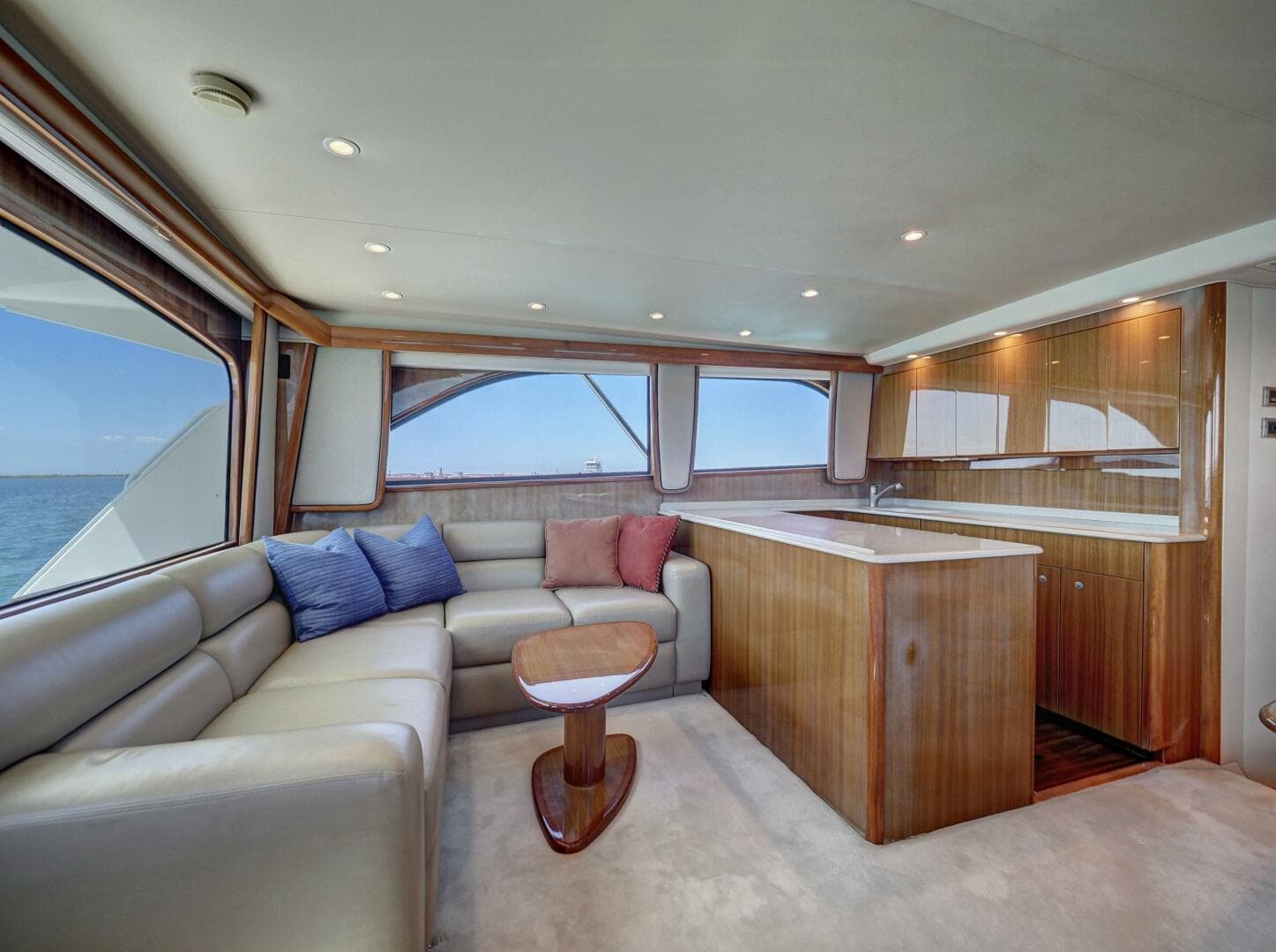 2007 Viking 48 Convertible — photo 25