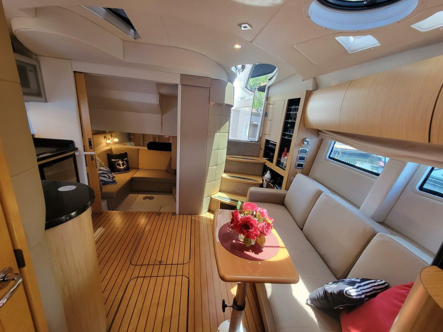 2012 Four Winns V435 — photo 5