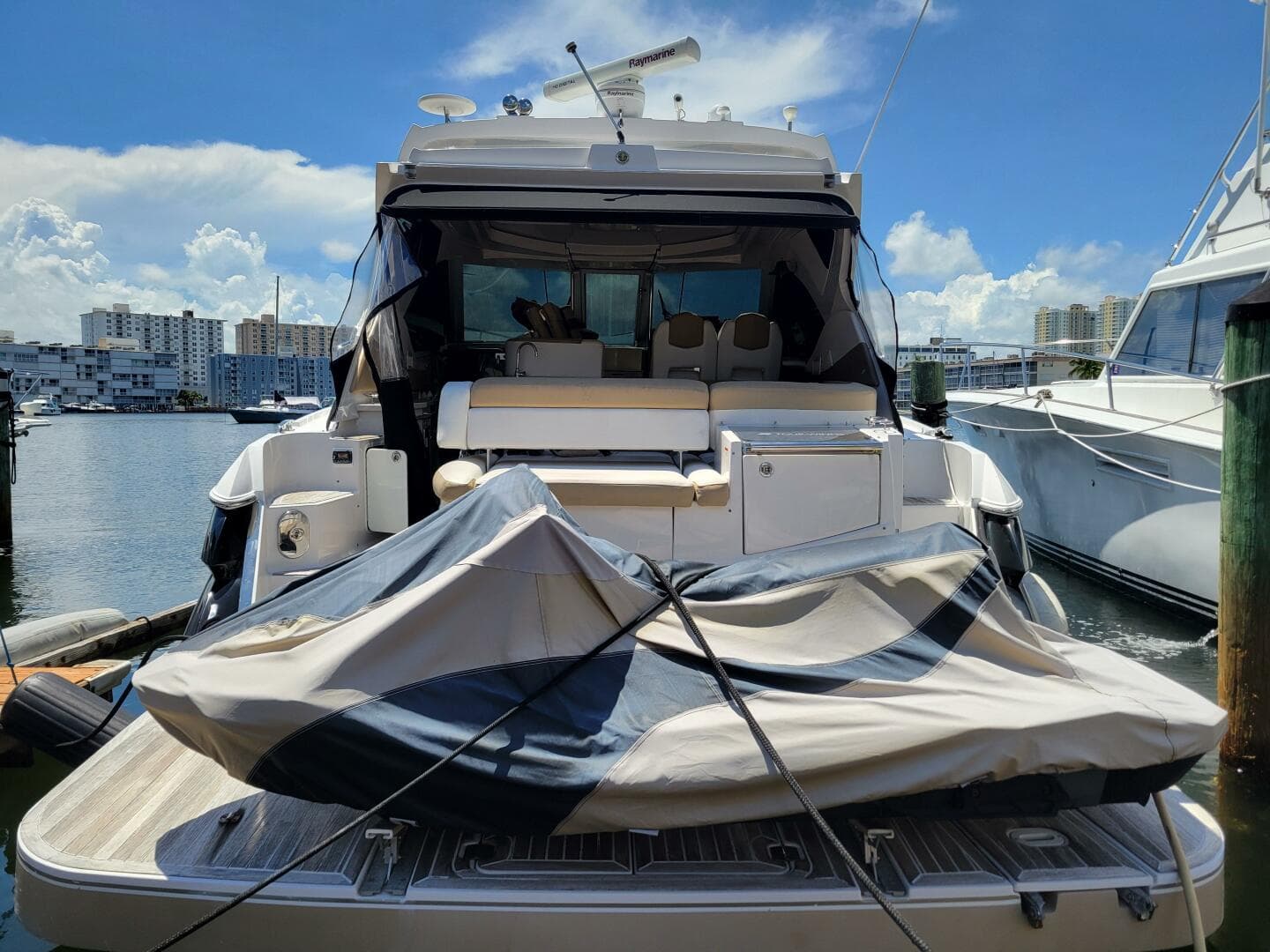 2012 Four Winns V435 — photo 8