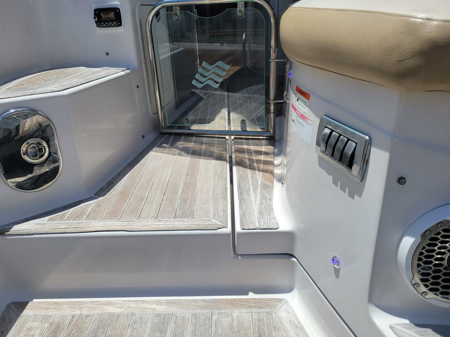 2012 Four Winns V435 — photo 11