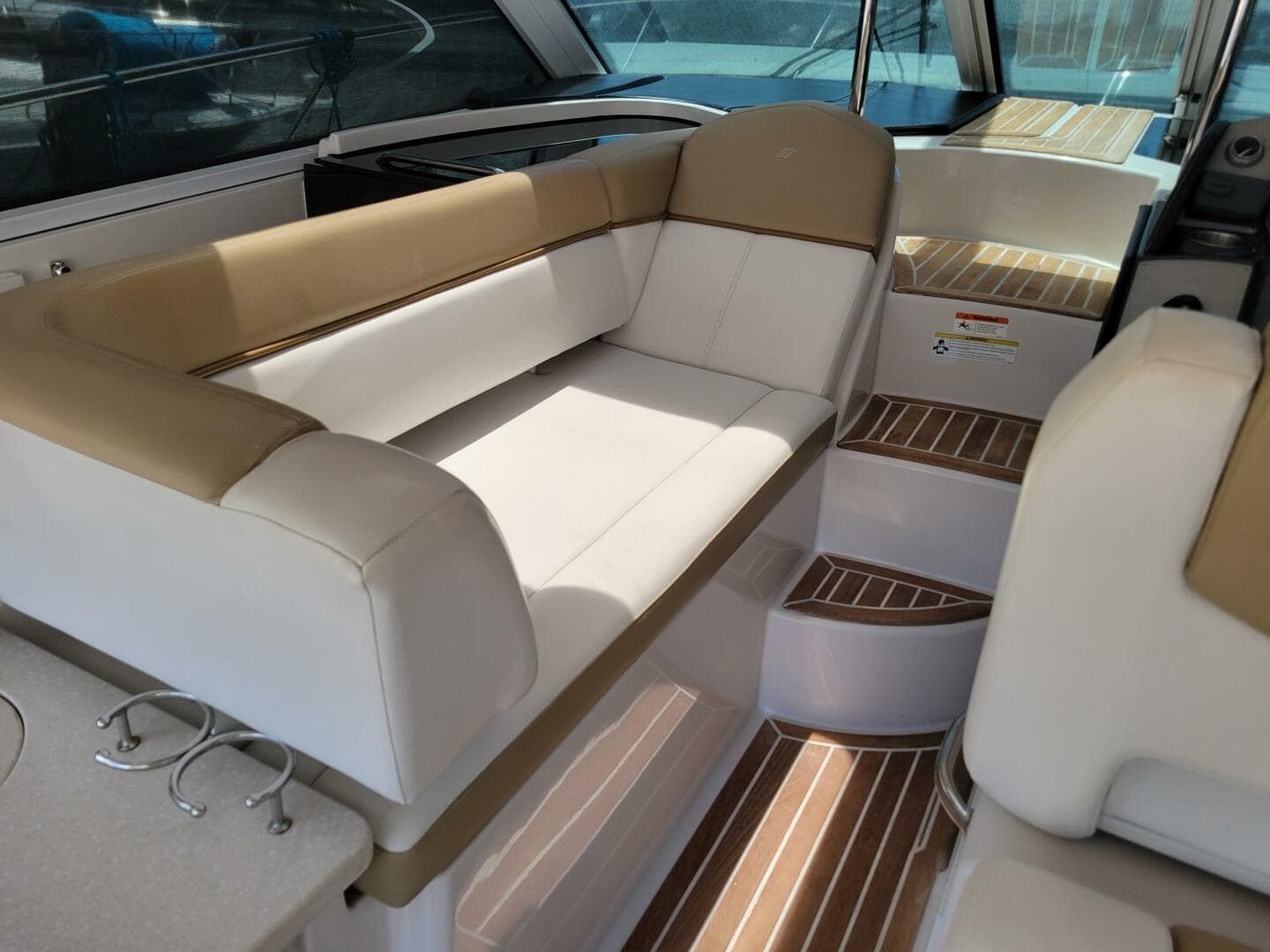 2012 Four Winns V435 — photo 27