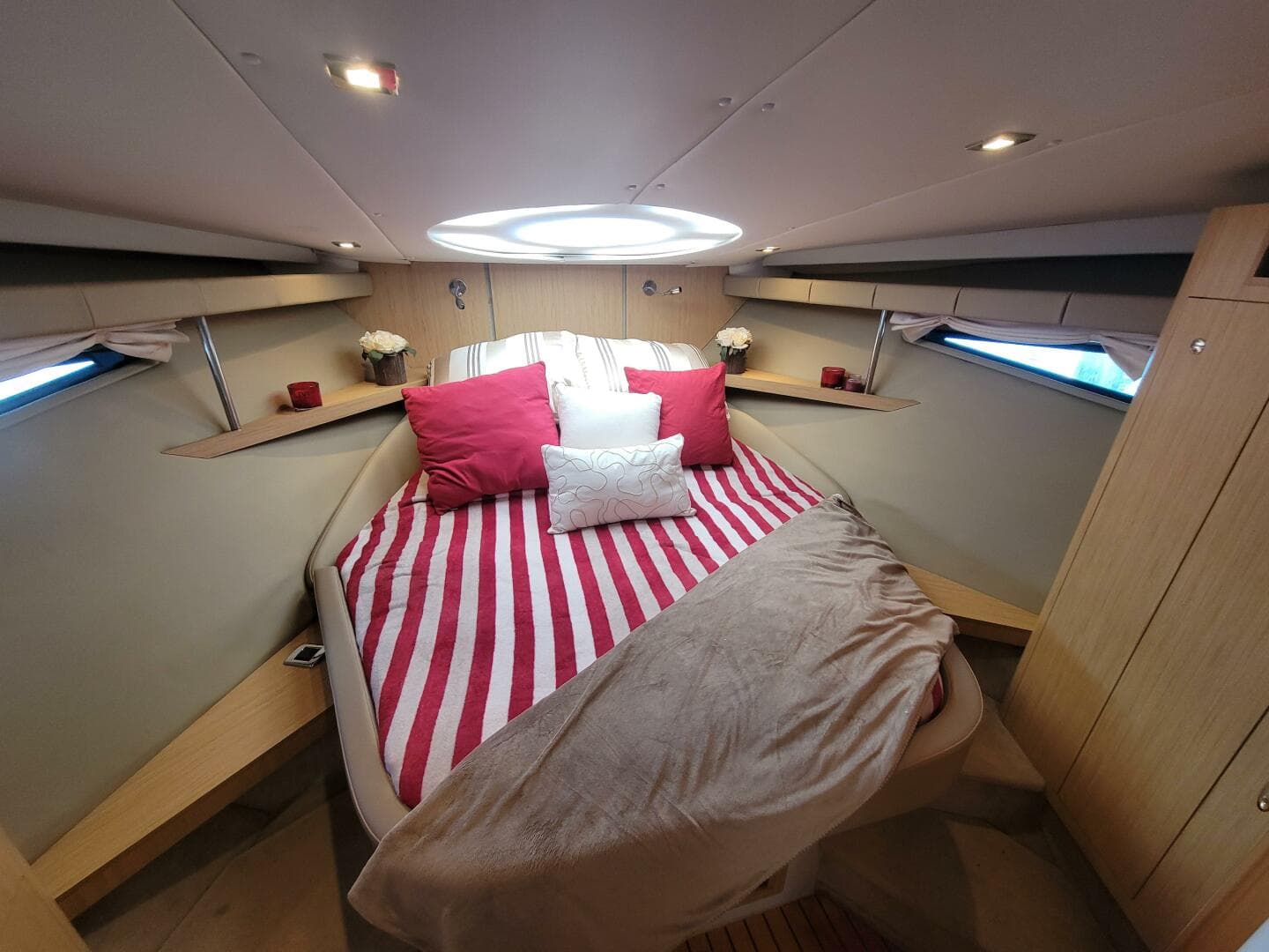 2012 Four Winns V435 — photo 7