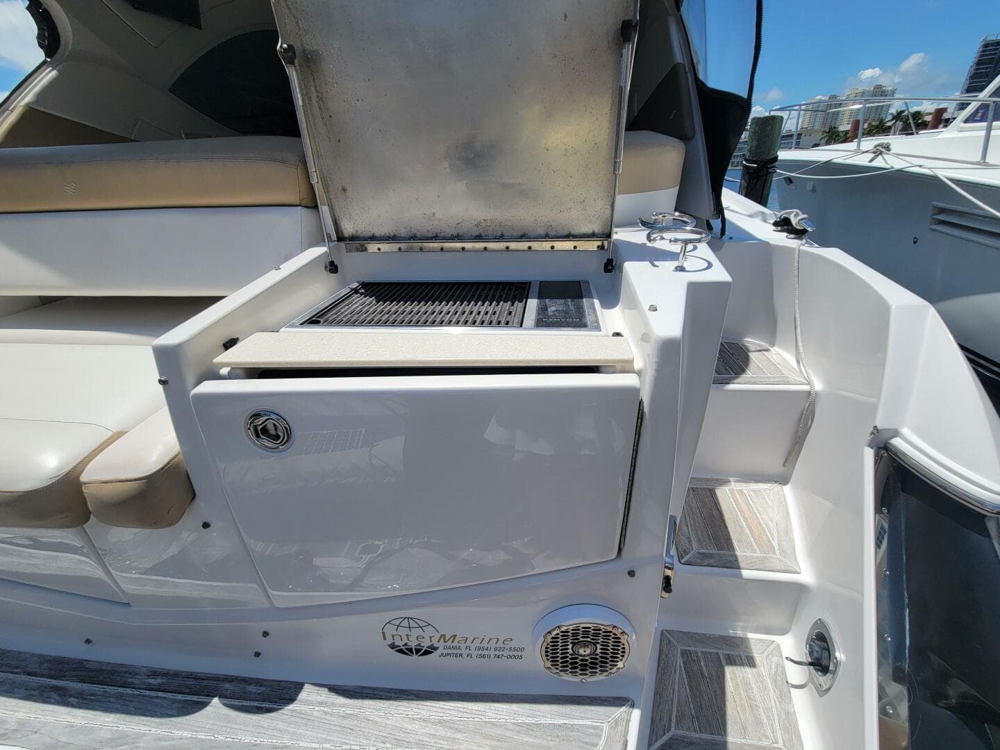 2012 Four Winns V435 — photo 18