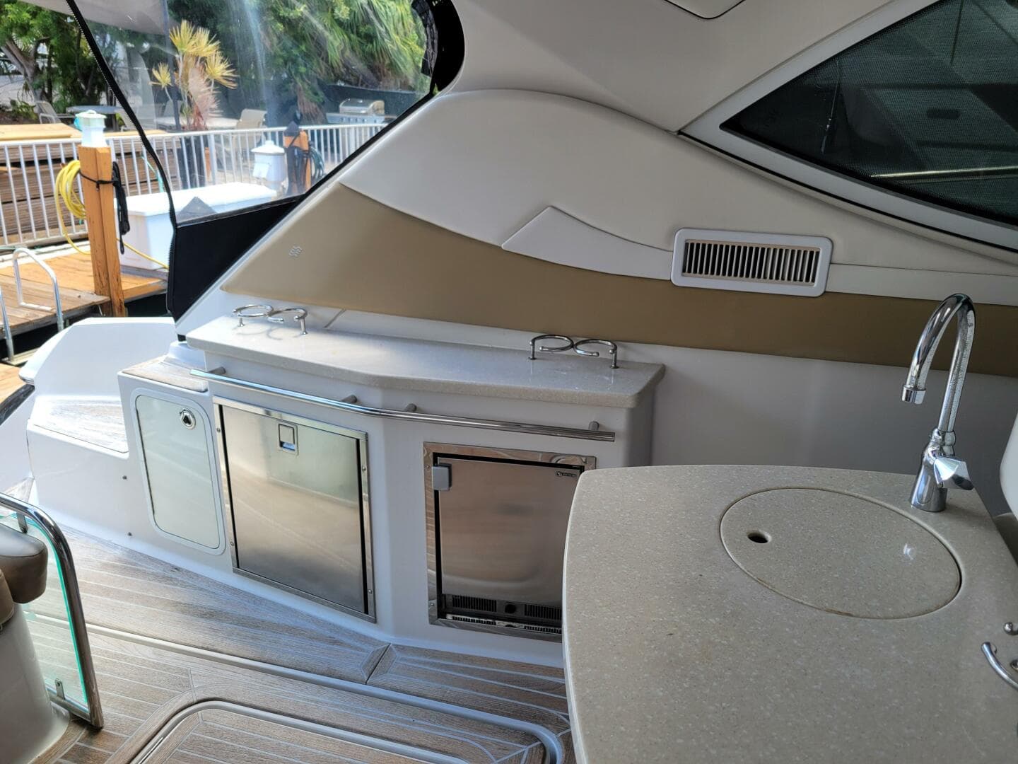 2012 Four Winns V435 — photo 12