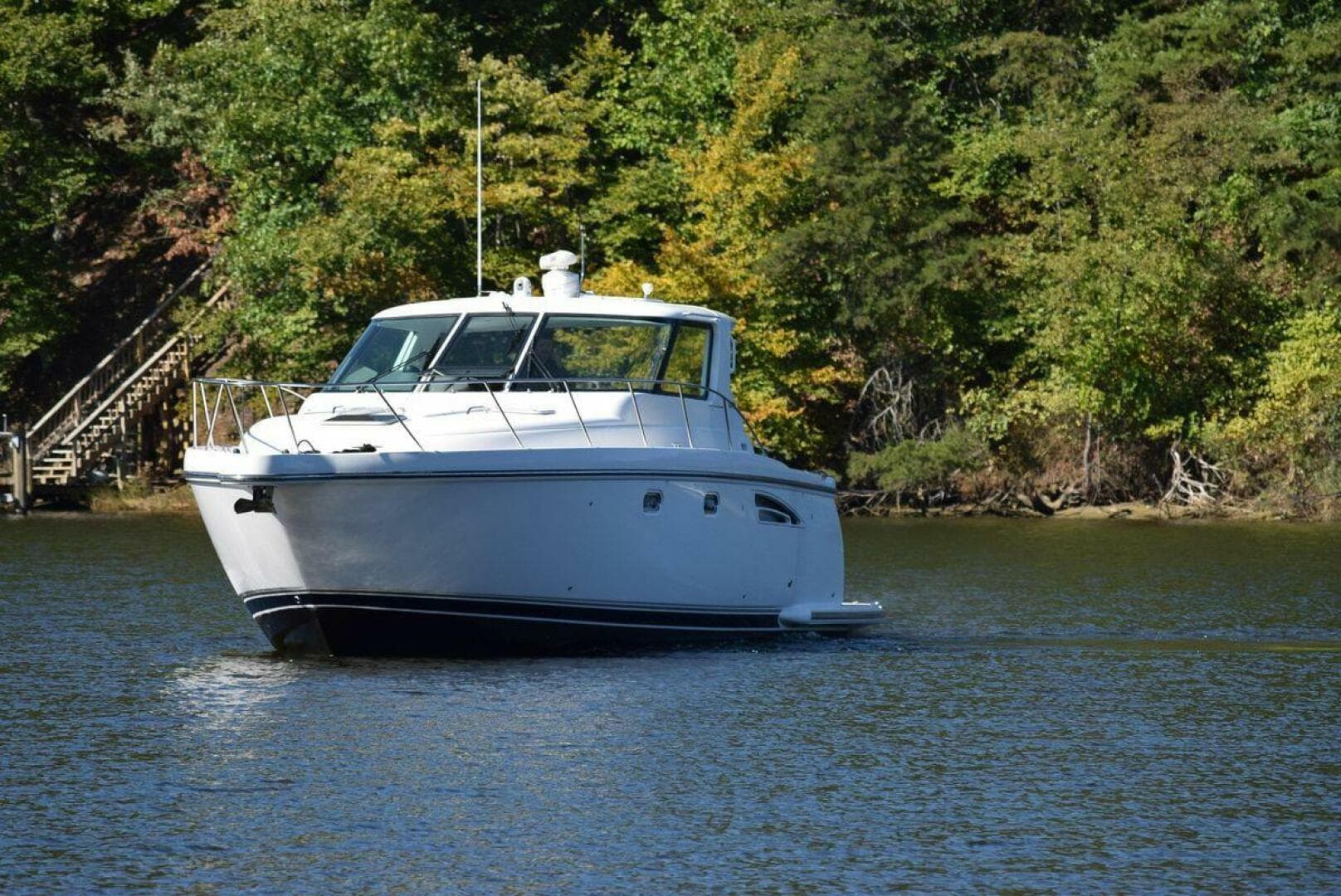 2004 Tiara Yachts 3600 Sovran — photo 2