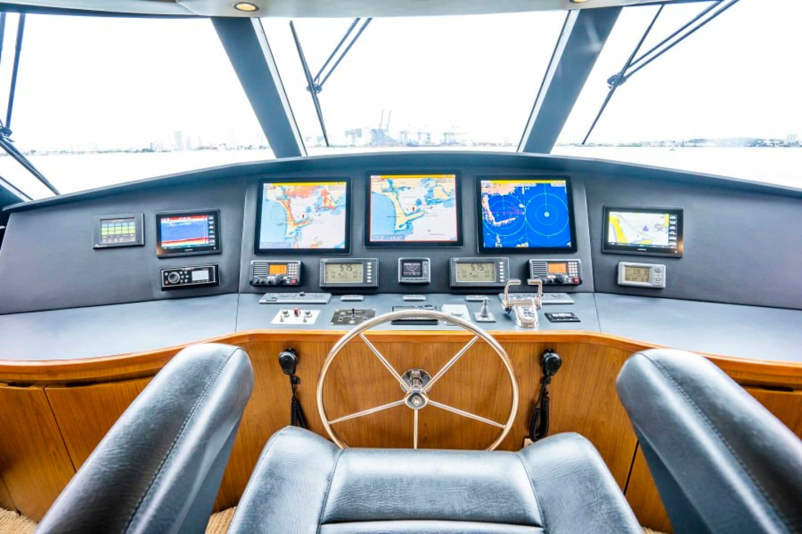 2011 Viking 70 Enclosed Bridge — photo 19