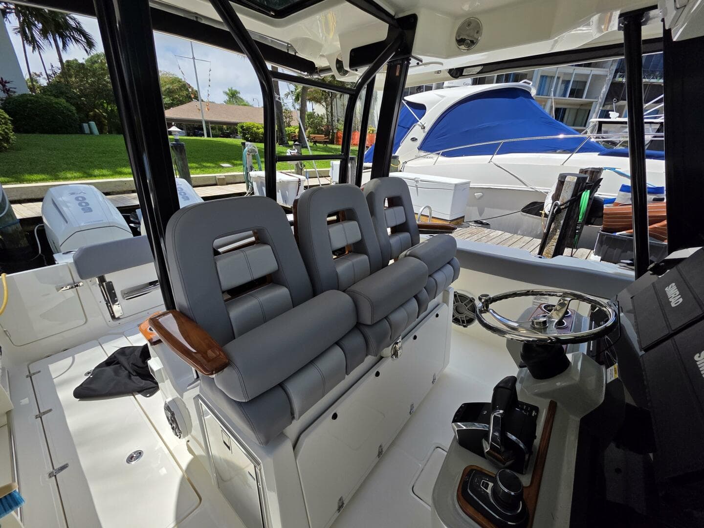 2023 Boston Whaler 360 Outrage — photo 18