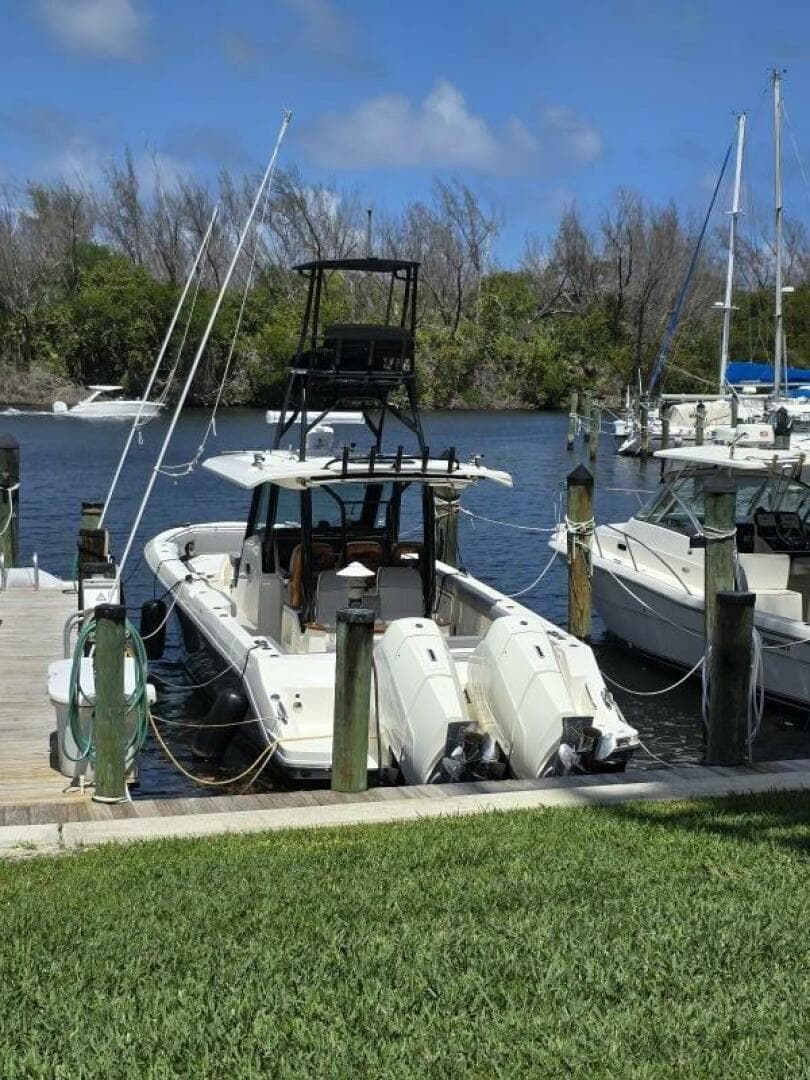 2023 Boston Whaler 360 Outrage — photo 5
