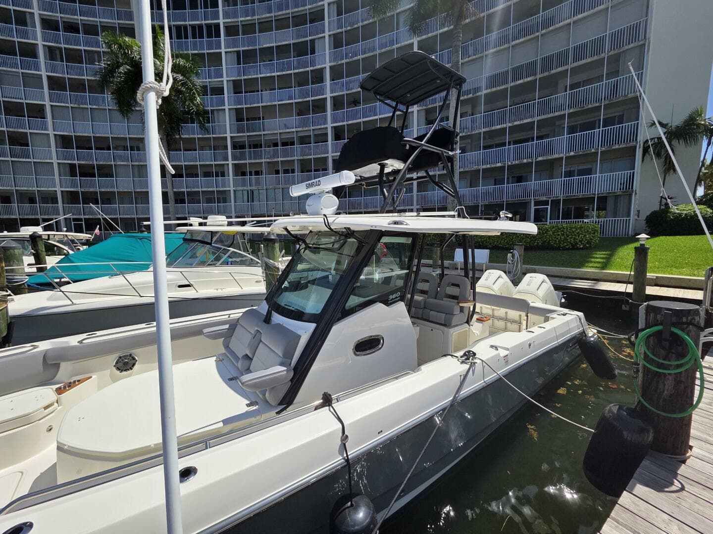 2023 Boston Whaler 360 Outrage — photo 6