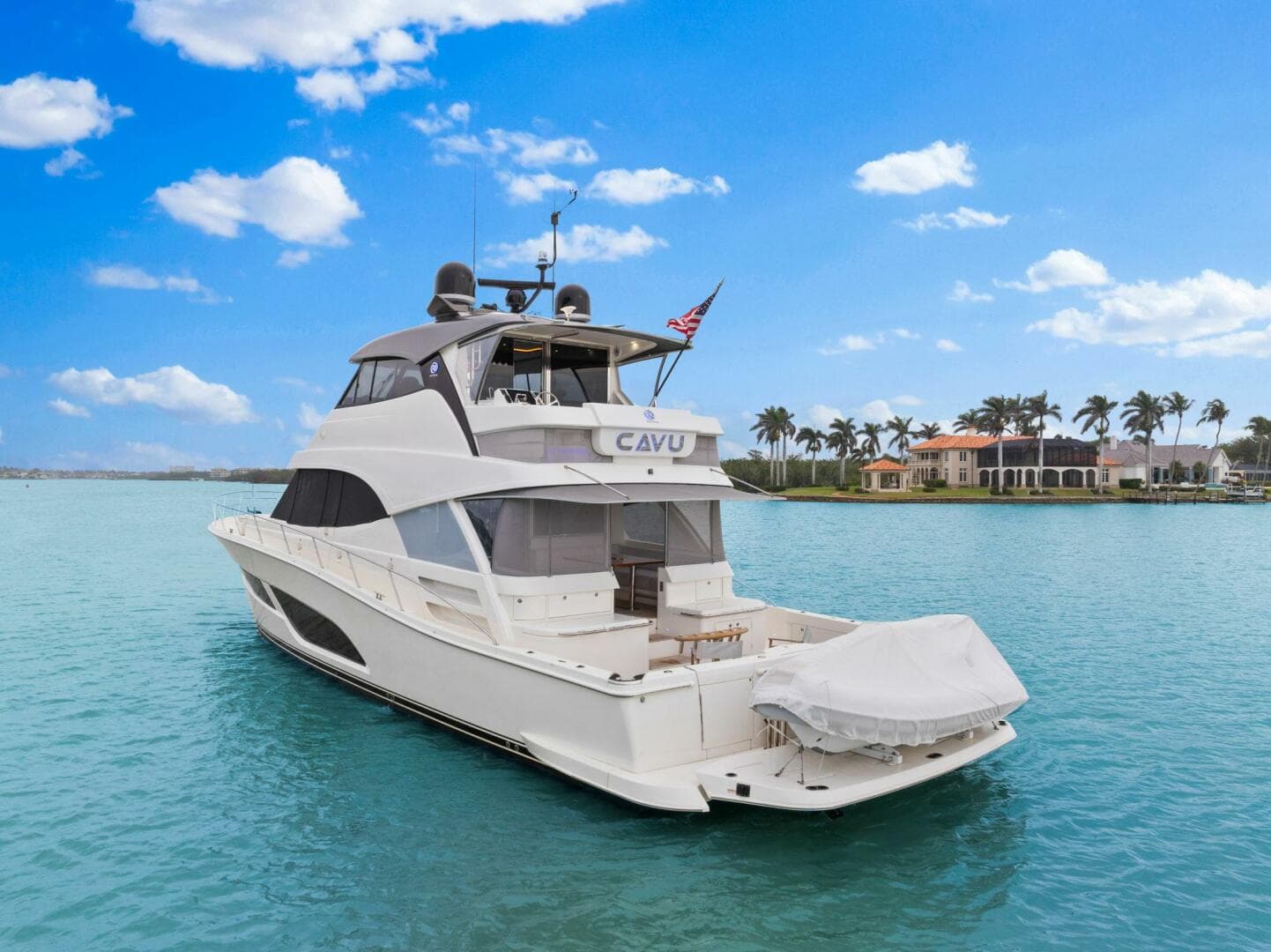 2023 Riviera 64 Sports — photo 8