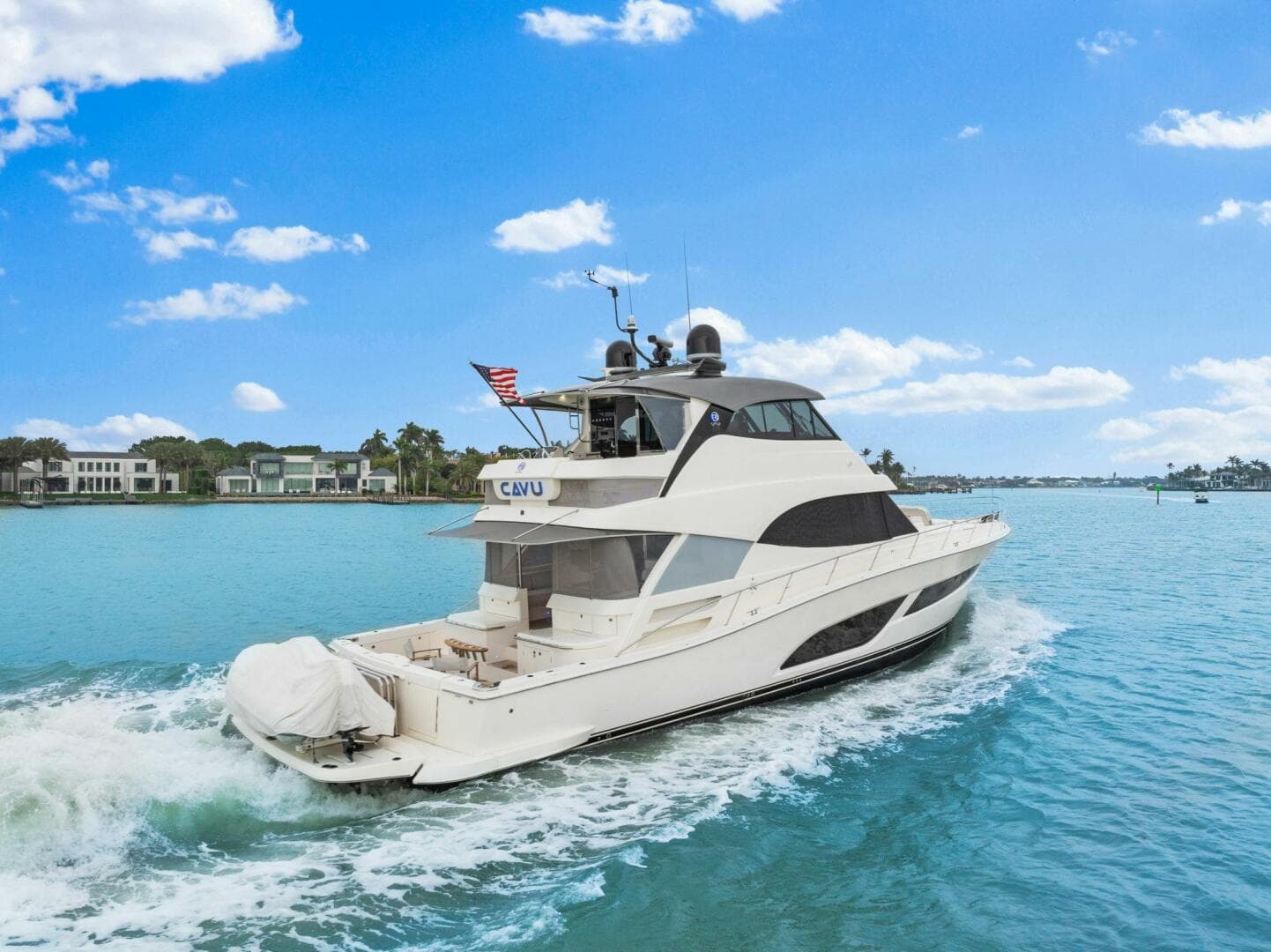 2023 Riviera 64 Sports — photo 11