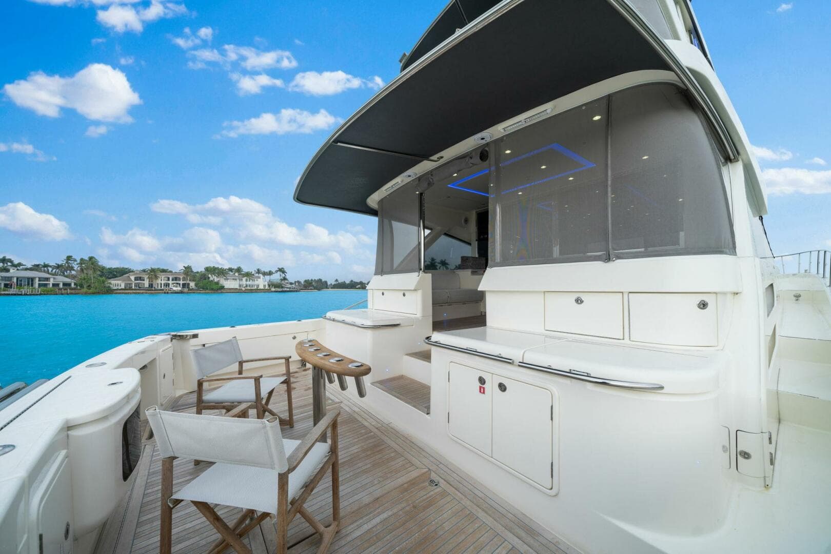 2023 Riviera 64 Sports — photo 16