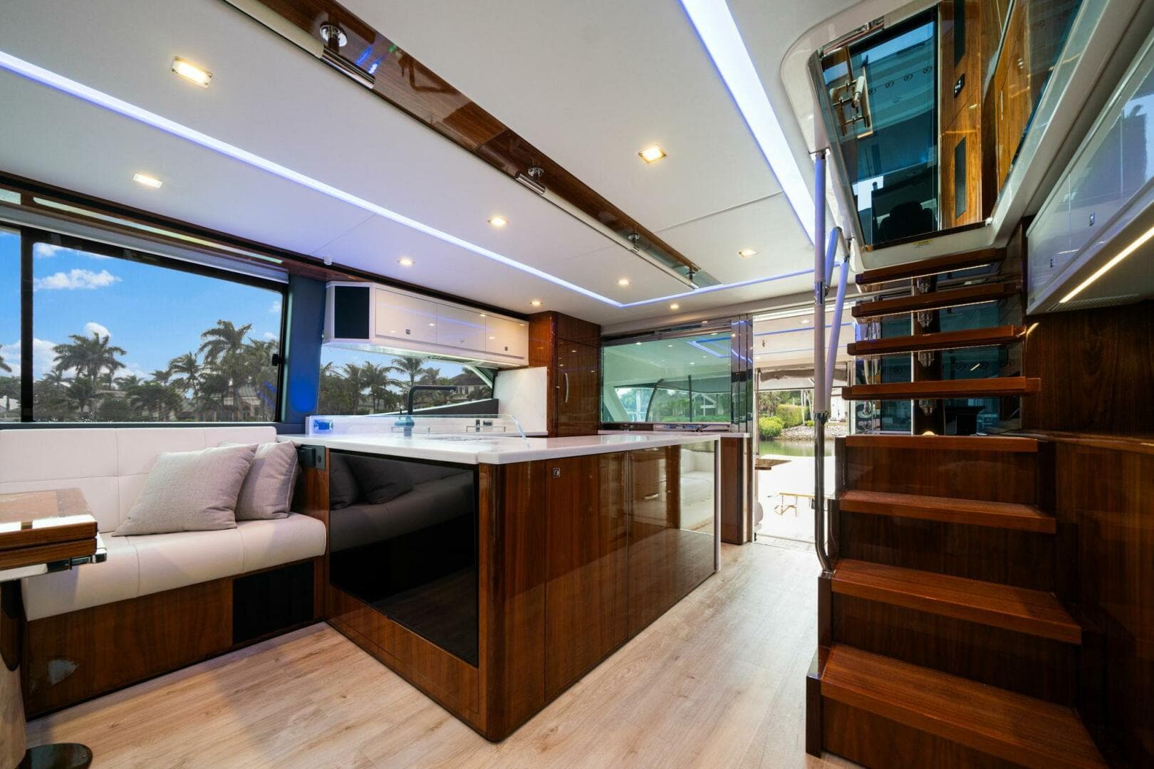 2023 Riviera 64 Sports — photo 27