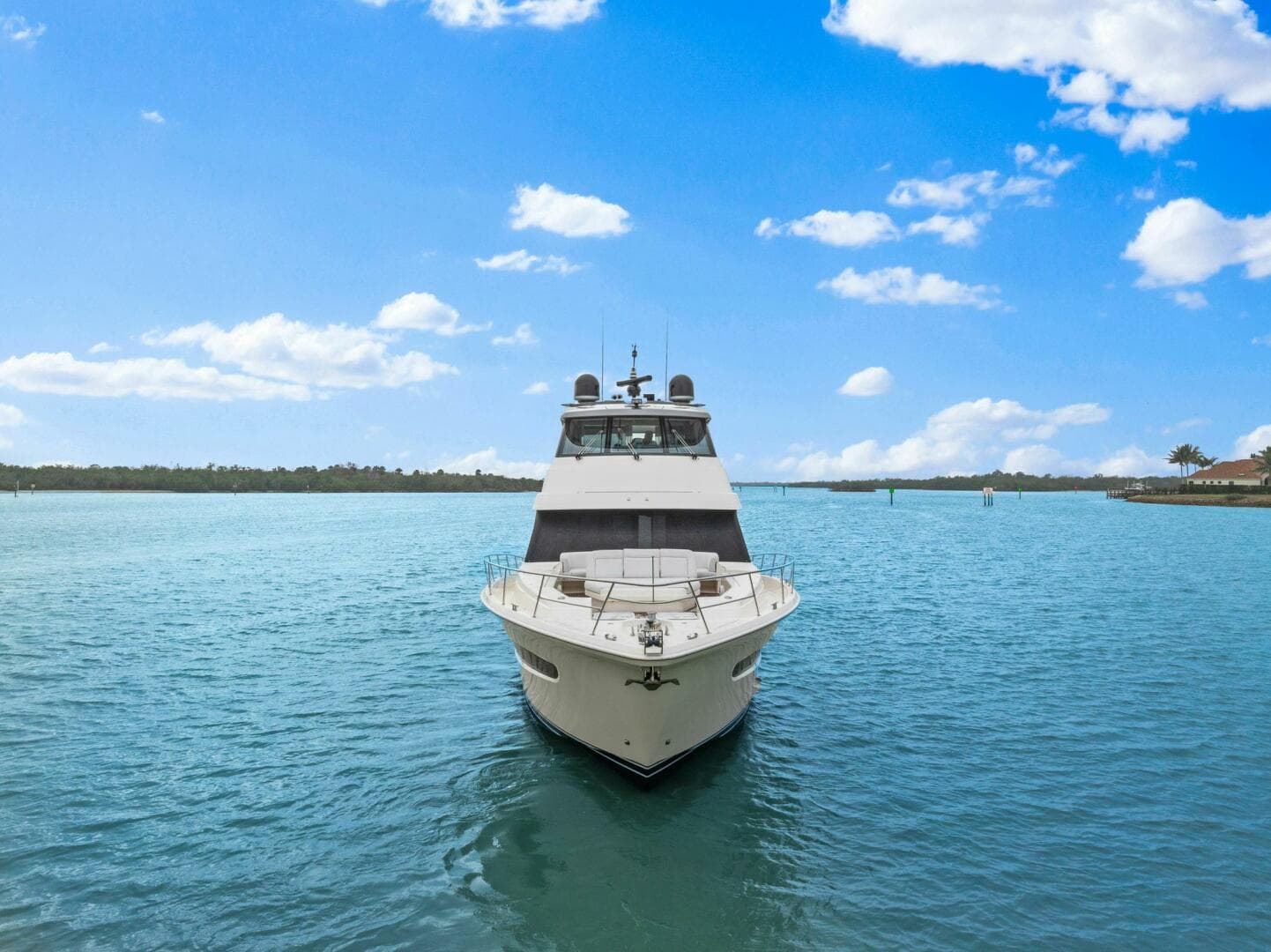 2023 Riviera 64 Sports — photo 6