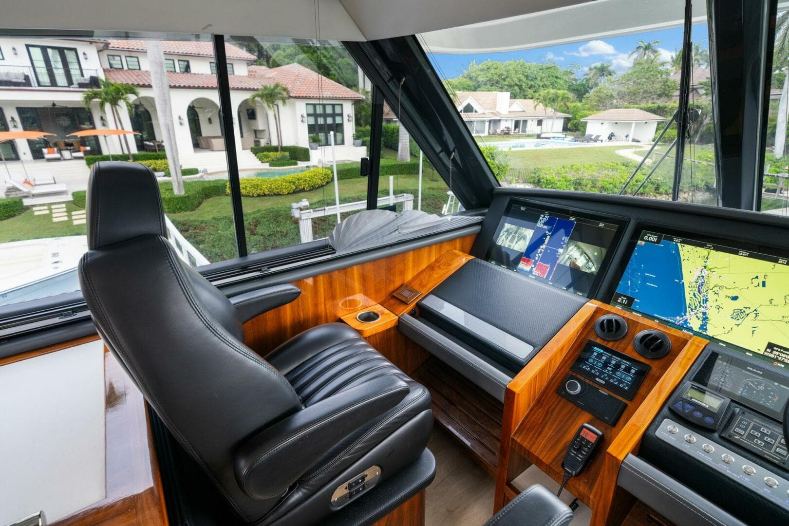 2023 Riviera 64 Sports — photo 45