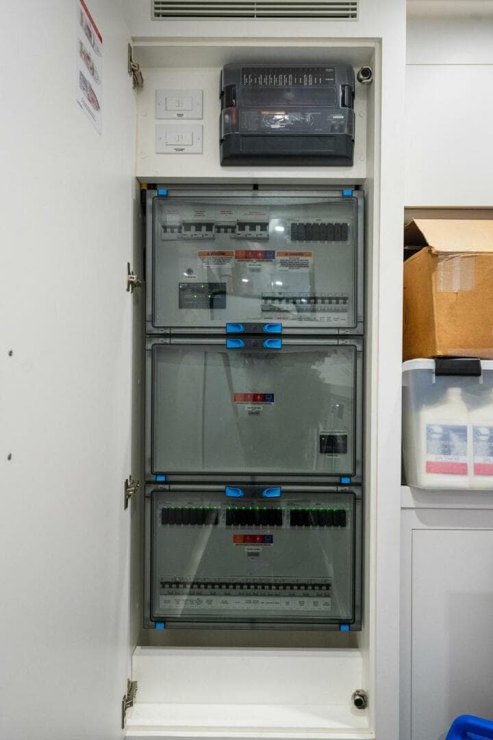 2023 Riviera 64 Sports — photo 65