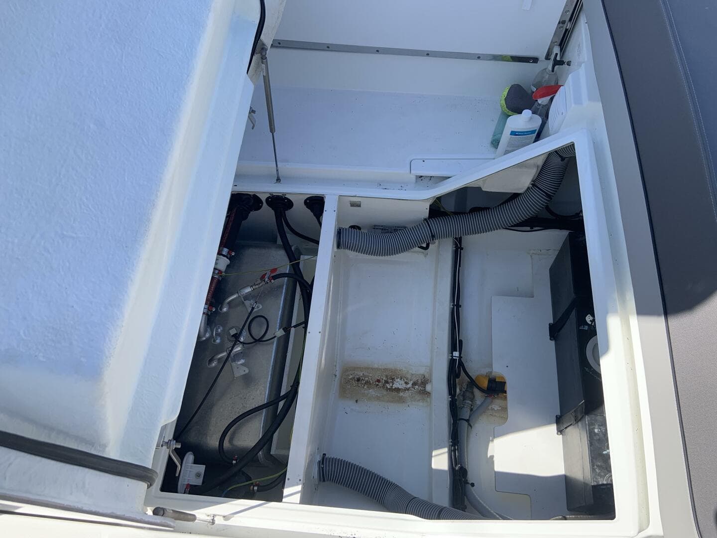 2020 Jeanneau Leader 7.5 WA — photo 28