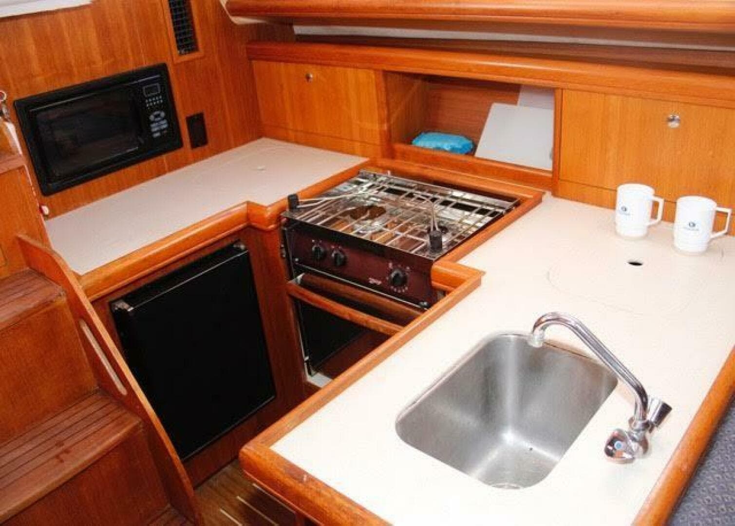 2004 Hunter Sloop — photo 23