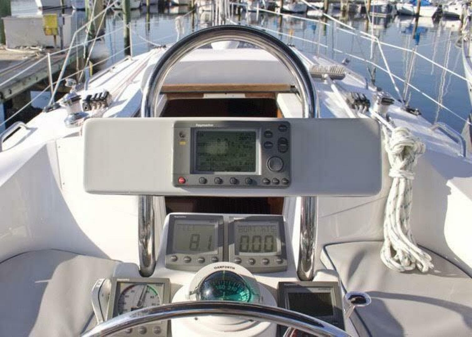 2004 Hunter Sloop — photo 15