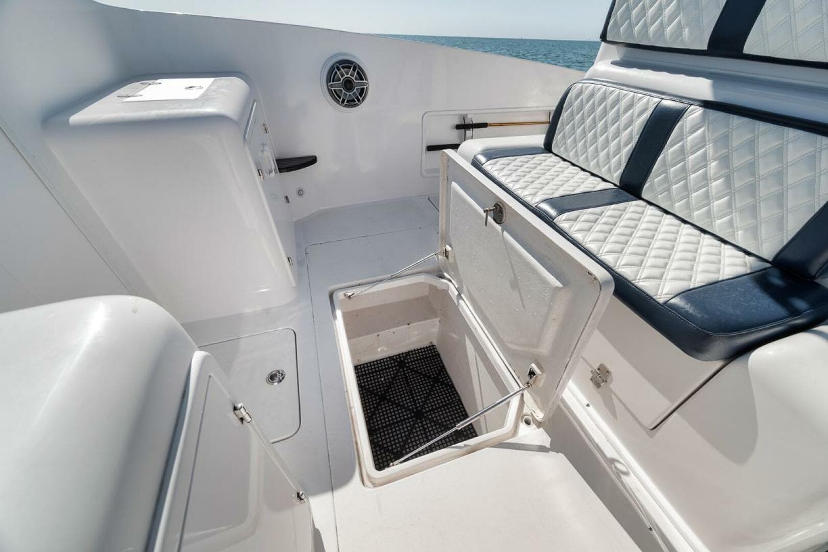 2003 Strike 31 Open — photo 10