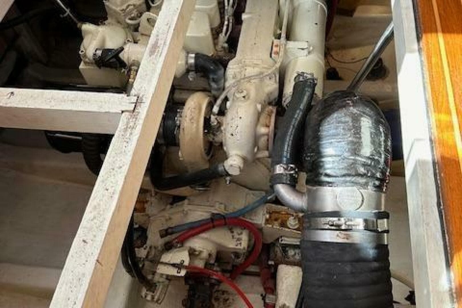 2001 Island Gypsy Euro Sedan Trawler — photo 11