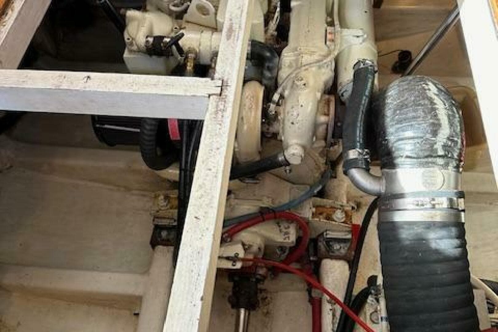 2001 Island Gypsy Euro Sedan Trawler — photo 9