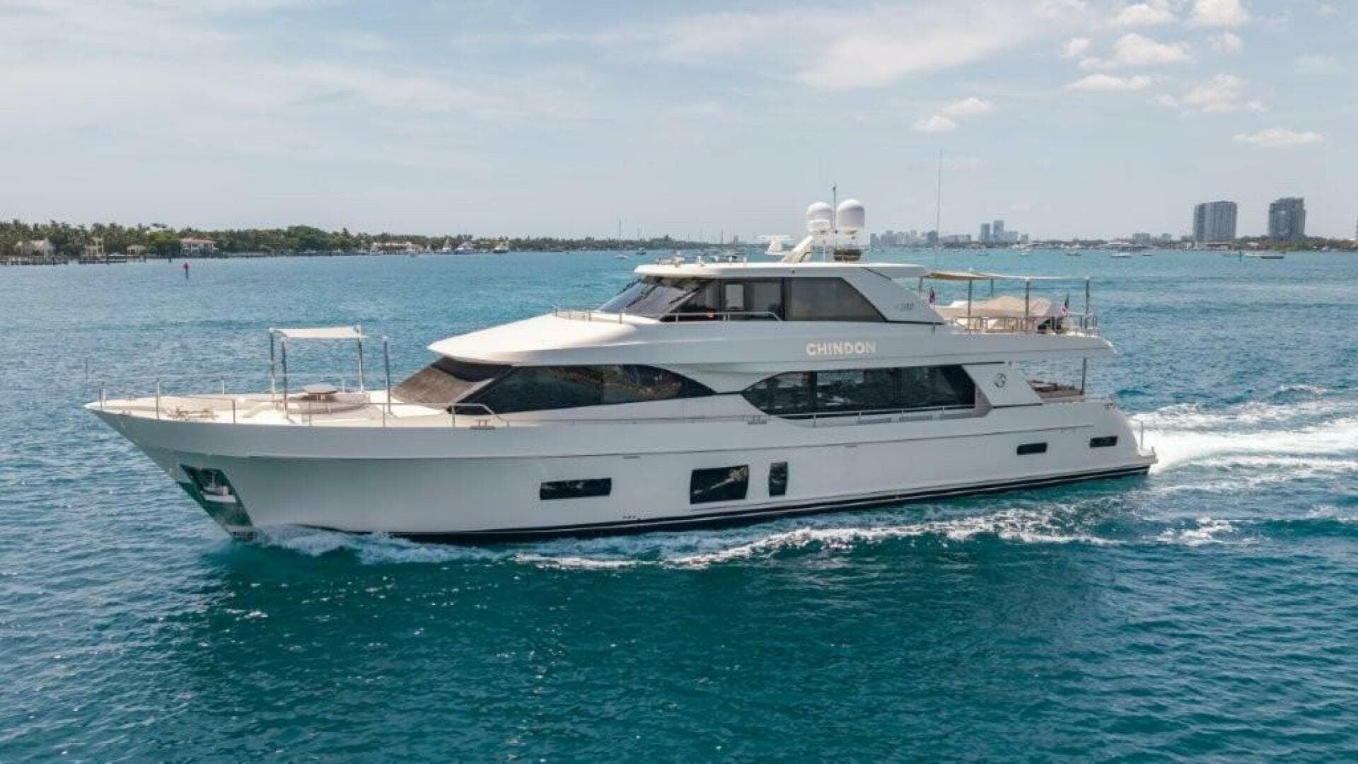 2017 Ocean Alexander — photo 12