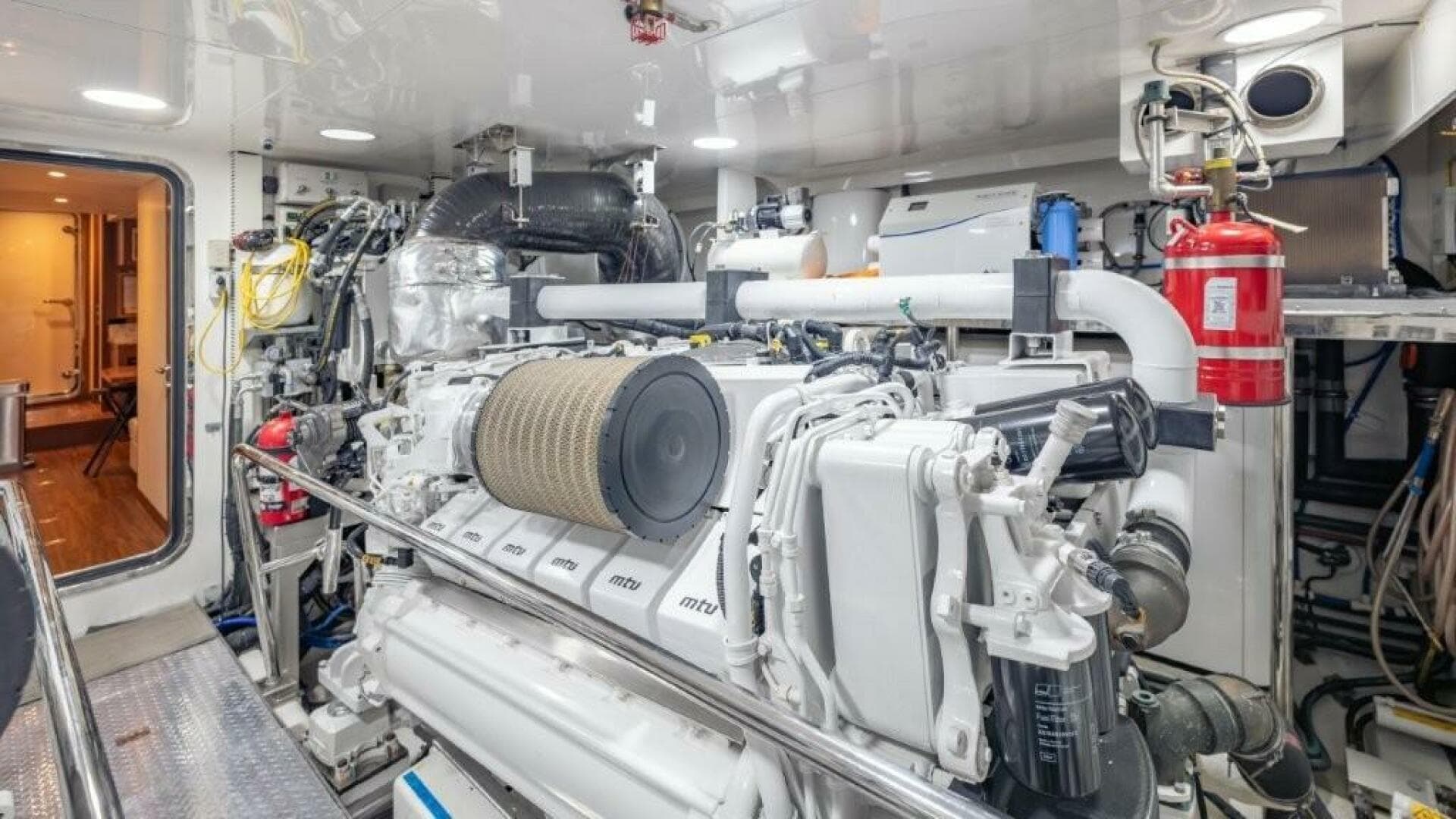 2017 Ocean Alexander — photo 74