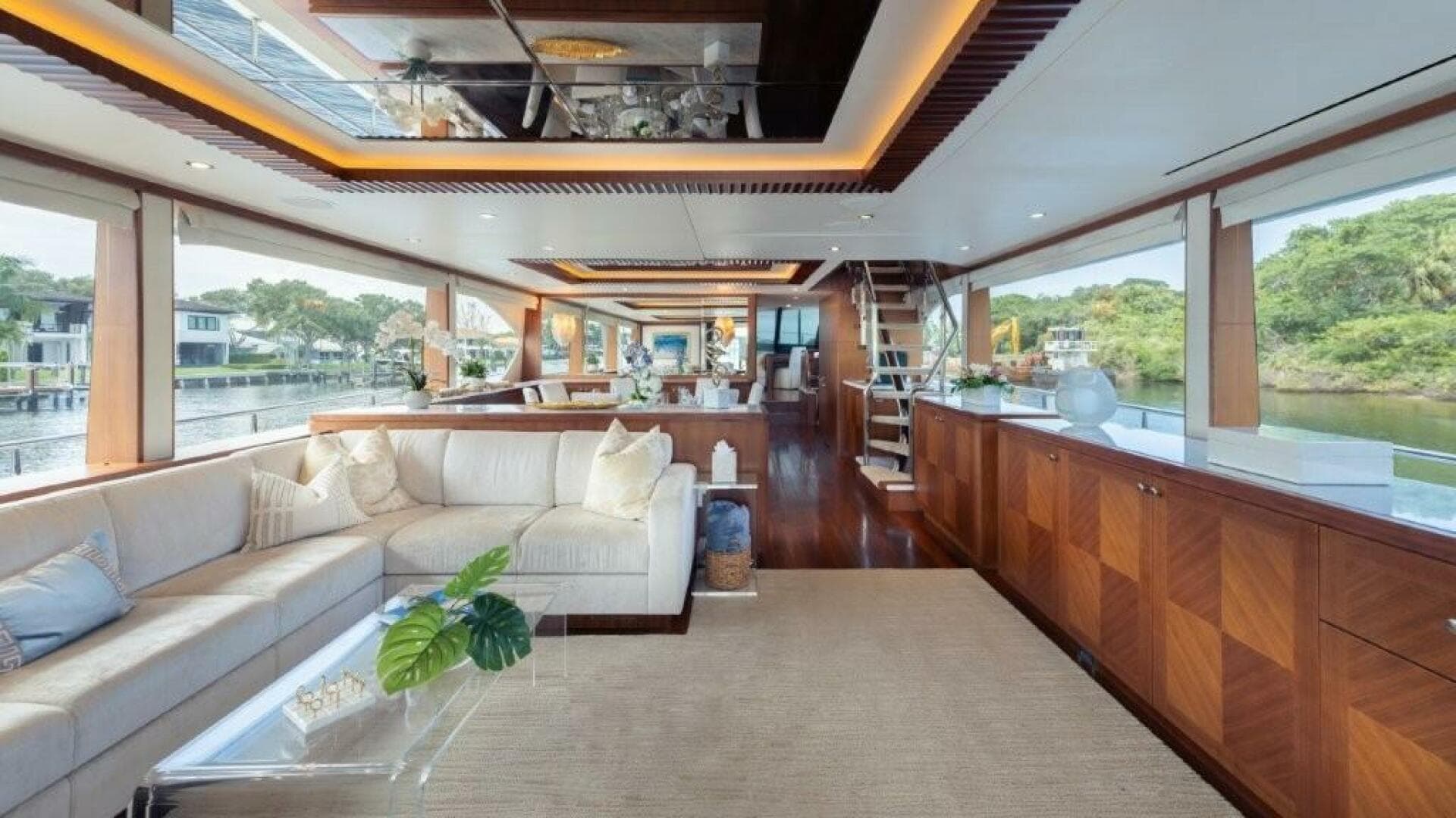 2017 Ocean Alexander — photo 25