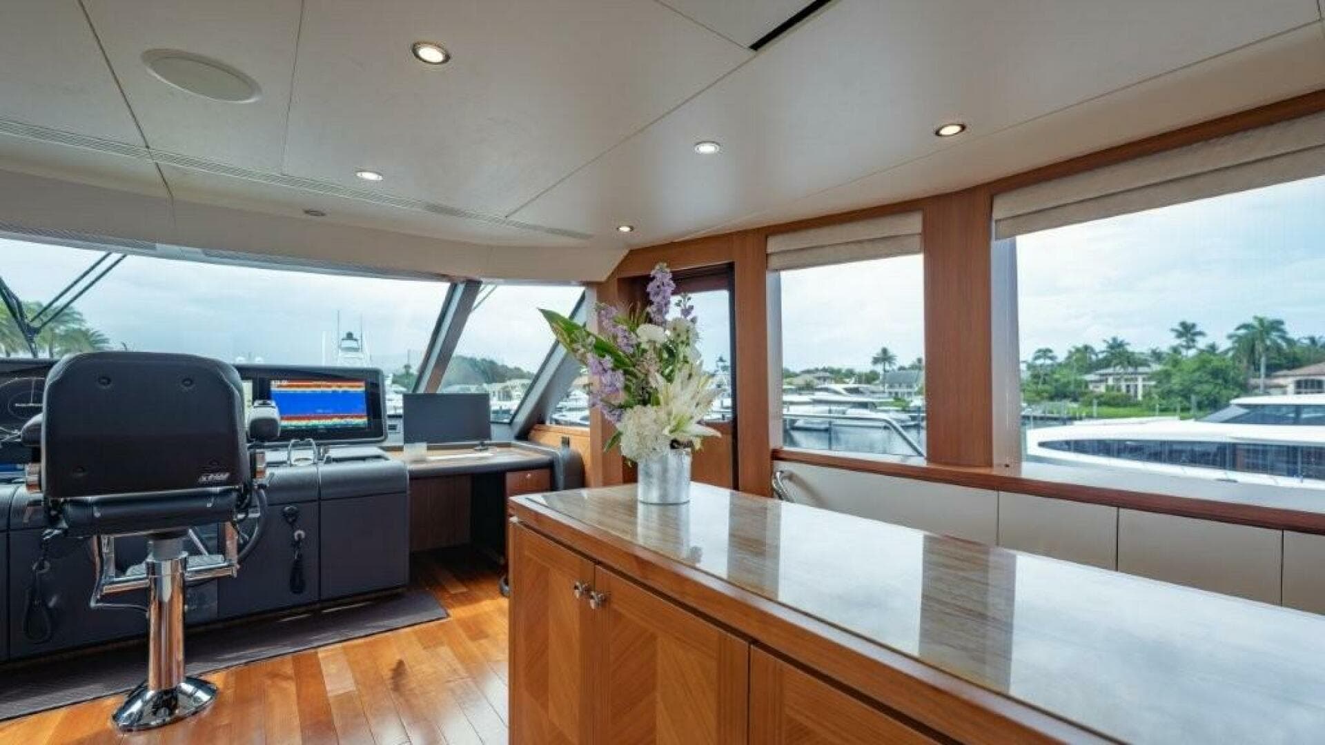 2017 Ocean Alexander — photo 47