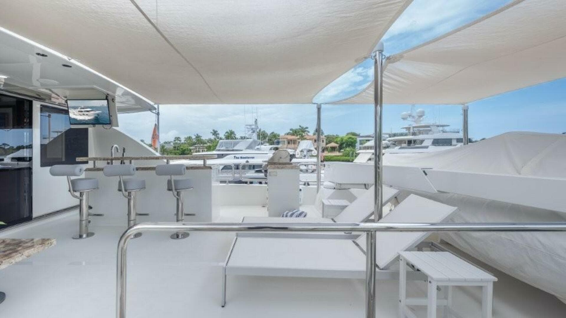 2017 Ocean Alexander — photo 60