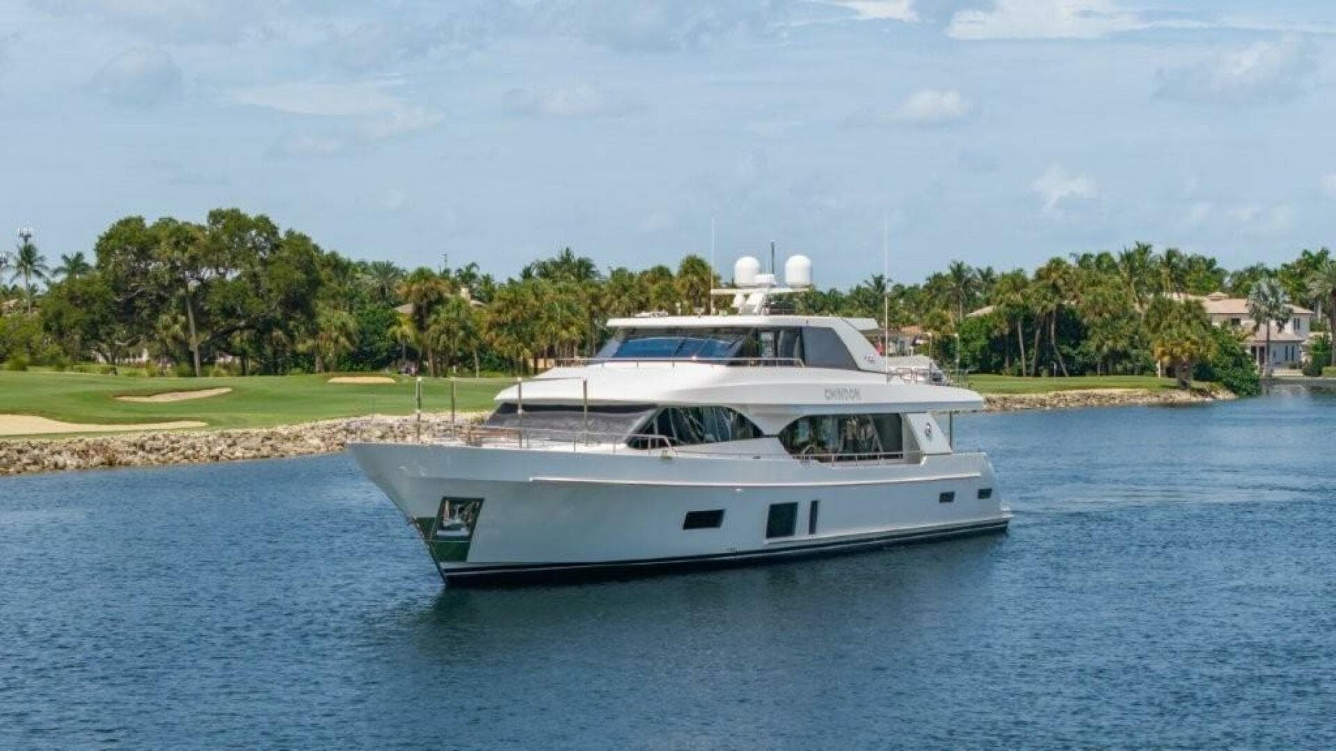 2017 Ocean Alexander — photo 23